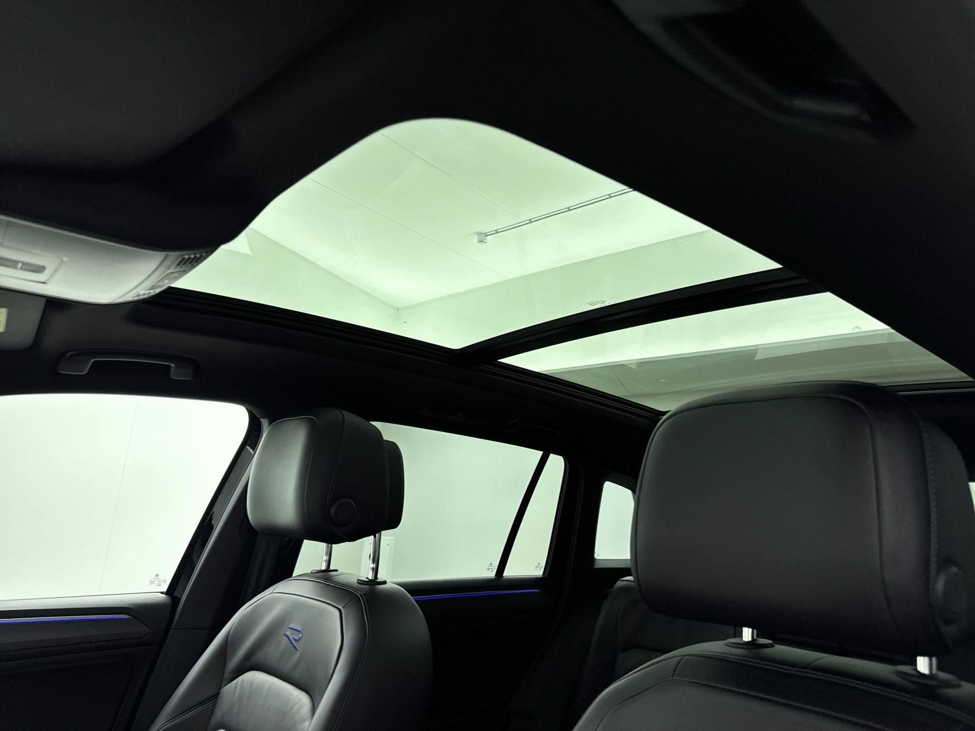 Volkswagen-Tiguan-image-20