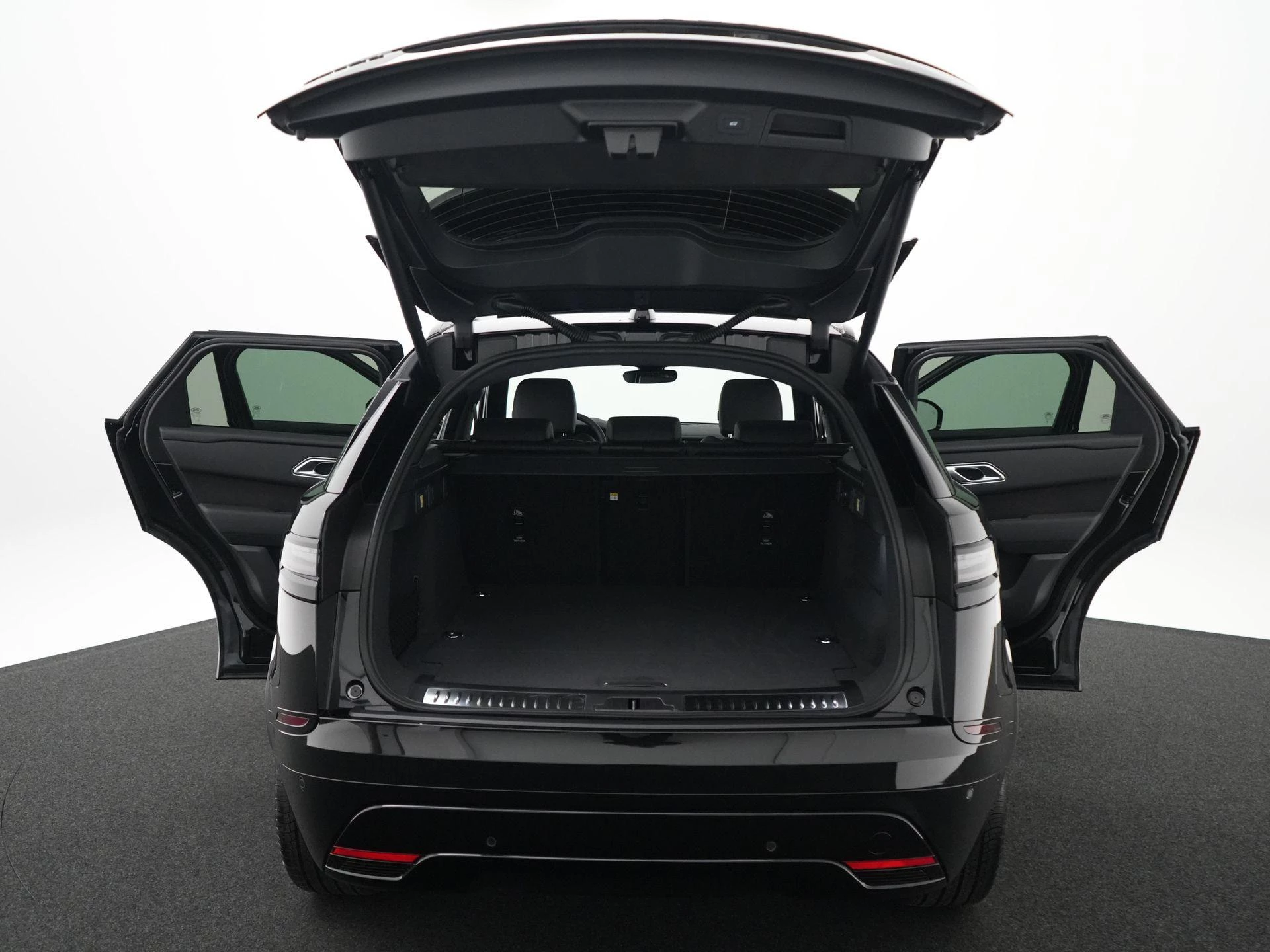 Land Rover-Range Rover Velar-image-47