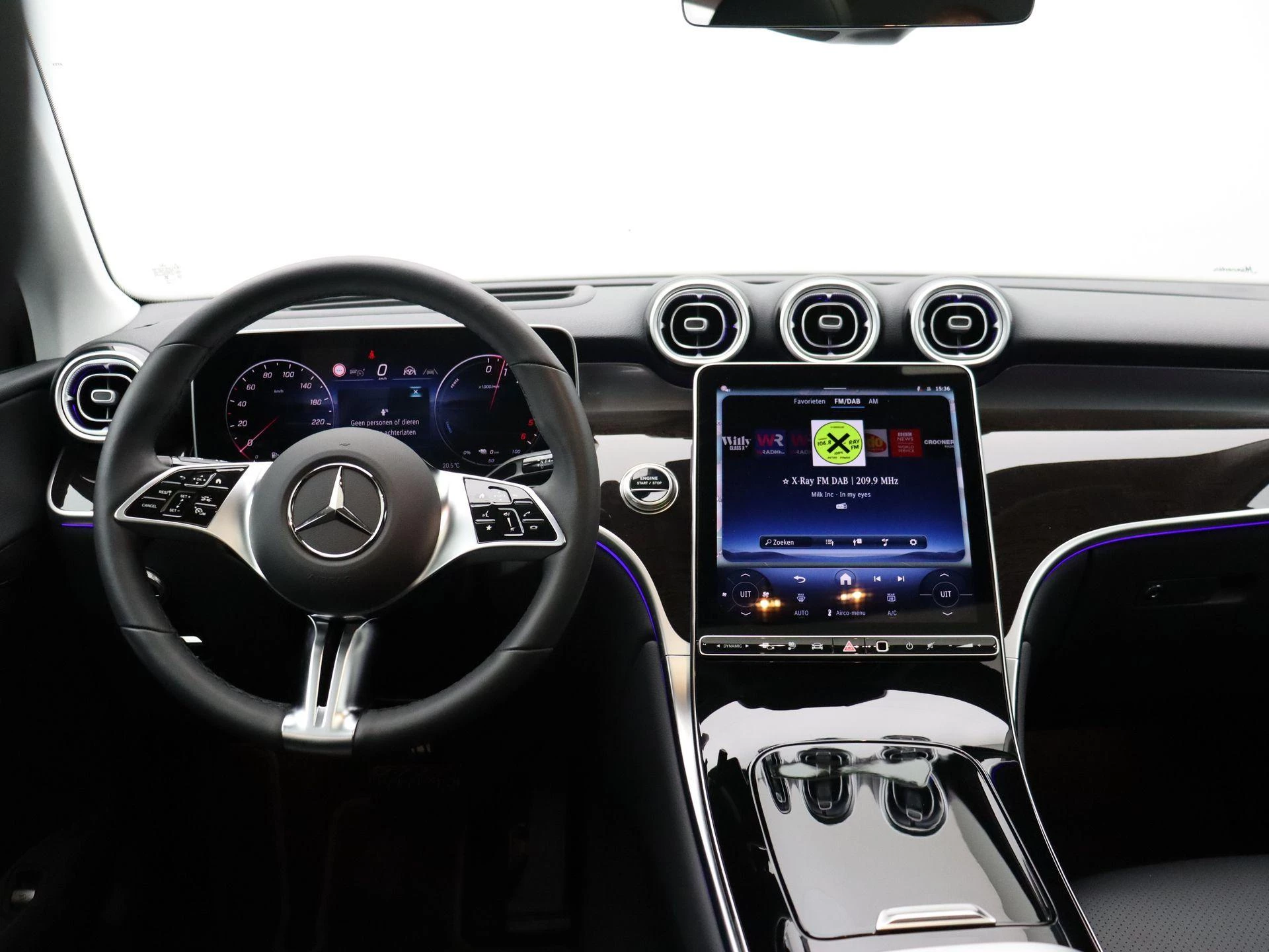 Mercedes-Benz GLC 300 de 4M Coupé Luxury Line + AIRMATIC + PANO + HEAD UP + TREKHAAK + LEDER +