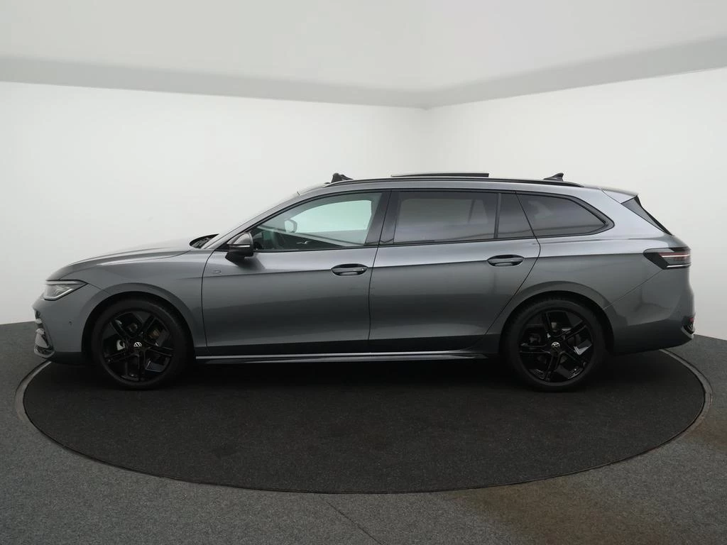 Volkswagen-Passat-image-28