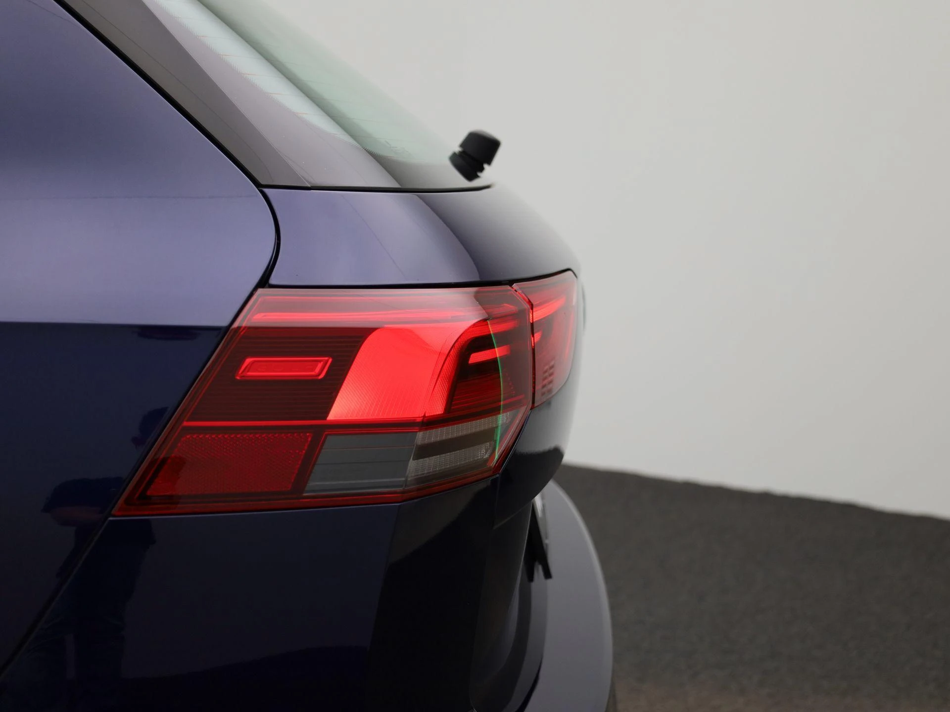 Volkswagen-Golf-image-42