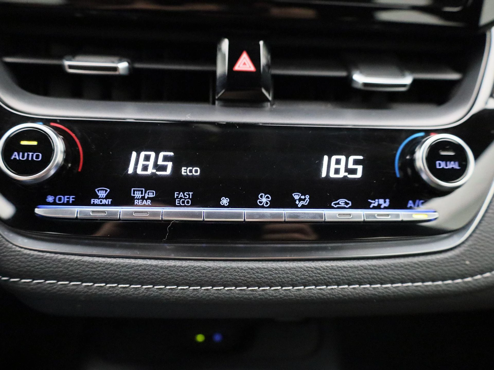 Toyota-Corolla Touring Sports-image-18