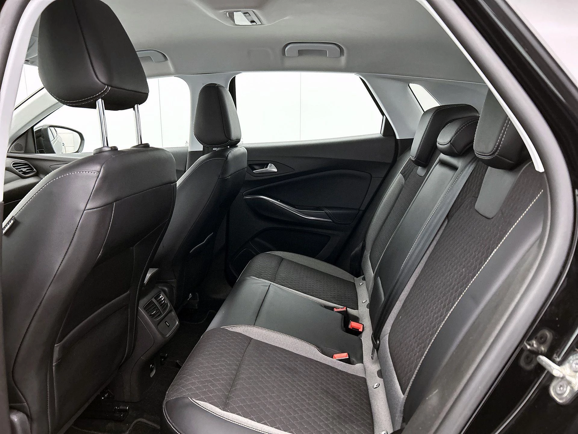 Opel-Grandland X-image-25
