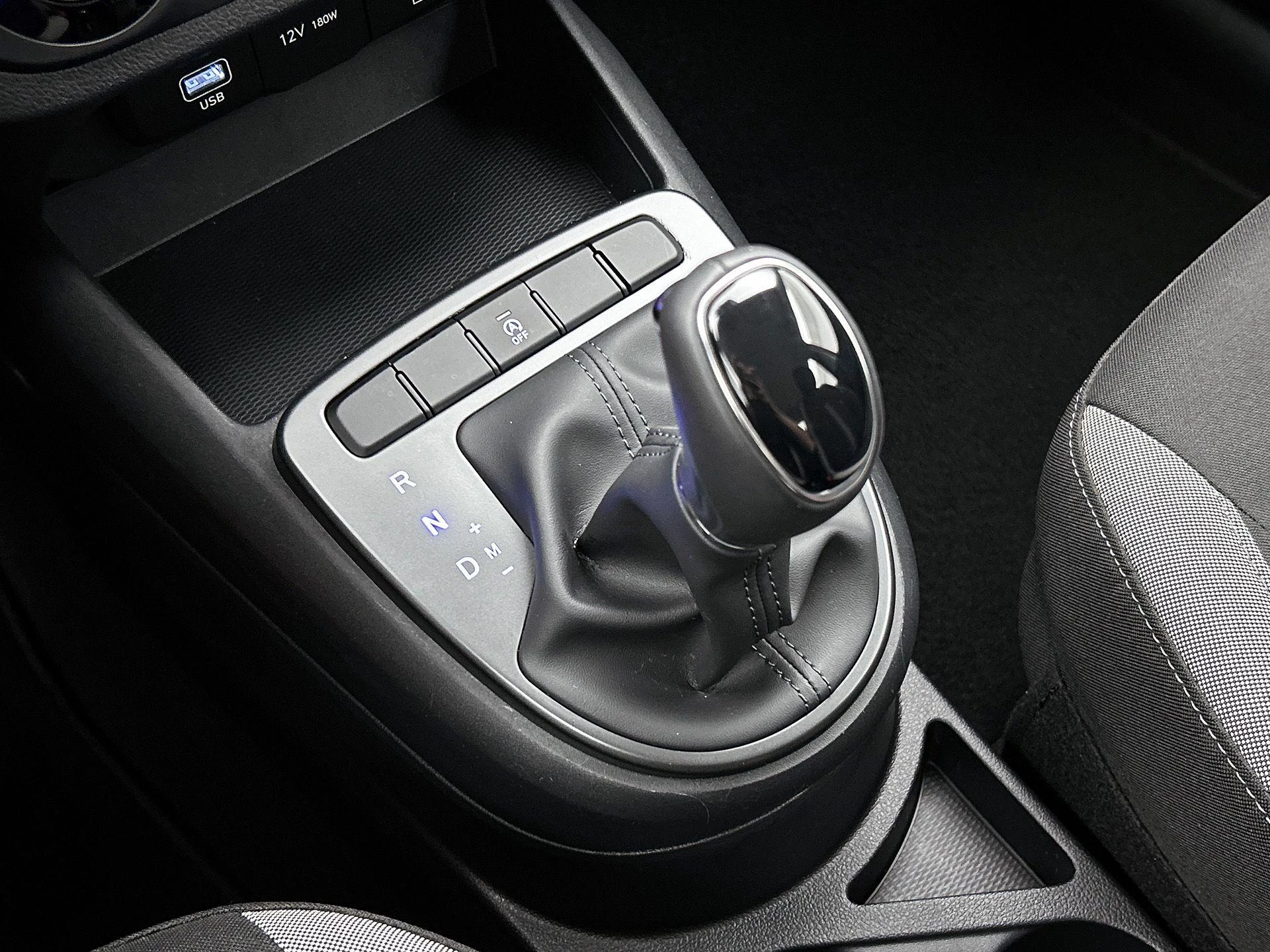 Hyundai-i10-image-21