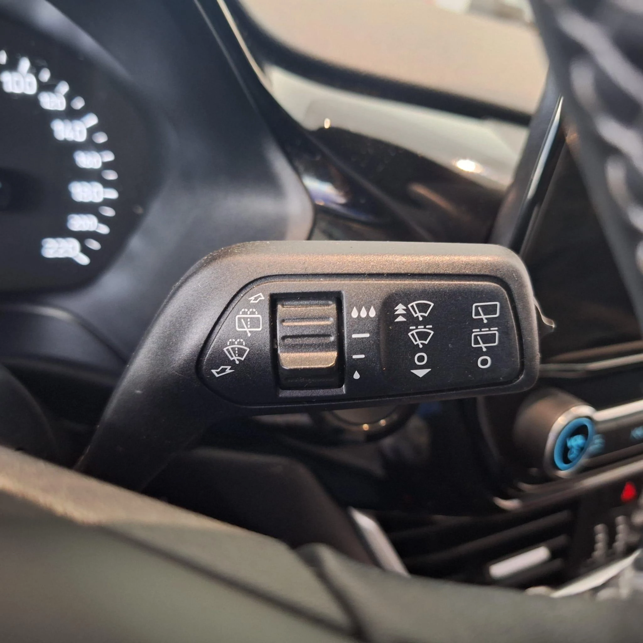 Ford Fiesta 1.0 EcoBoost Hybrid Titanium
