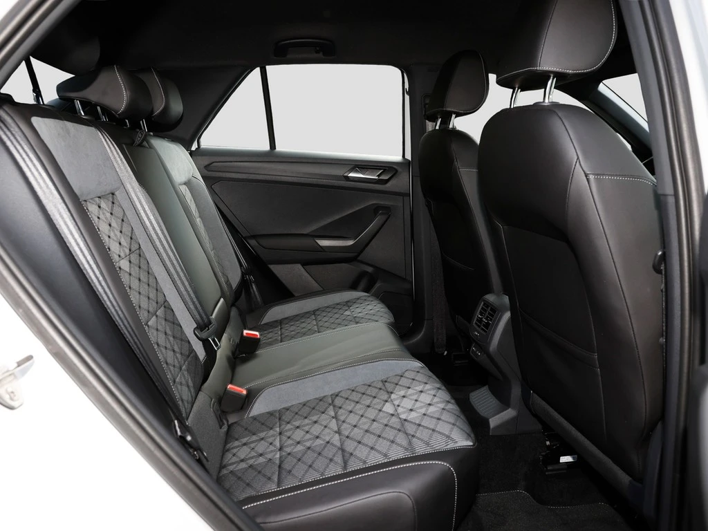 Volkswagen-T-Roc-image-9