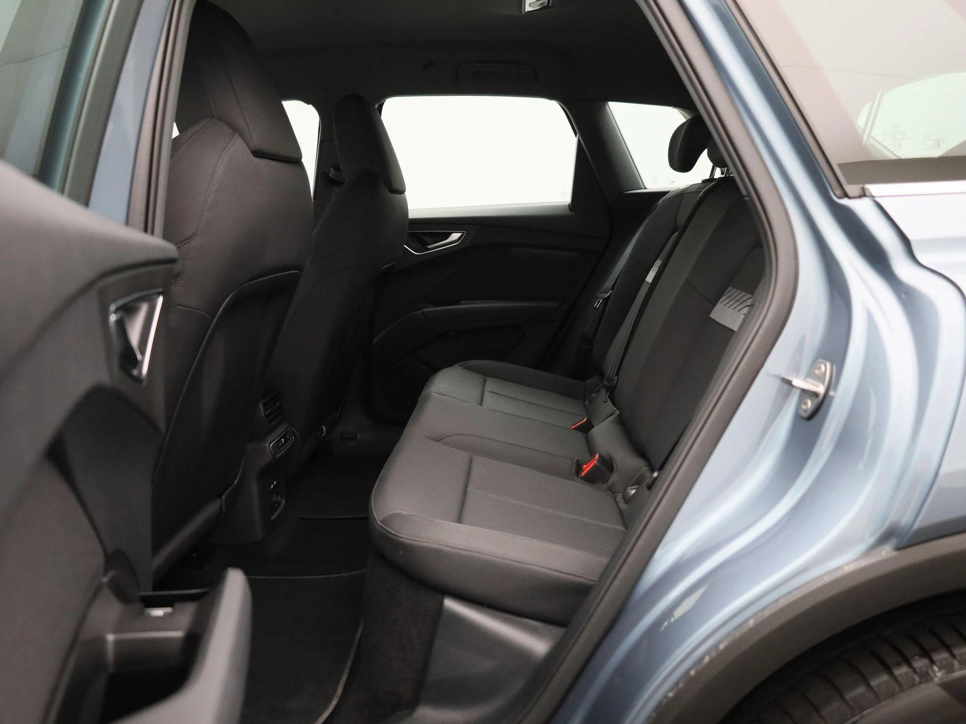 Audi-Q4 e-tron-image-11