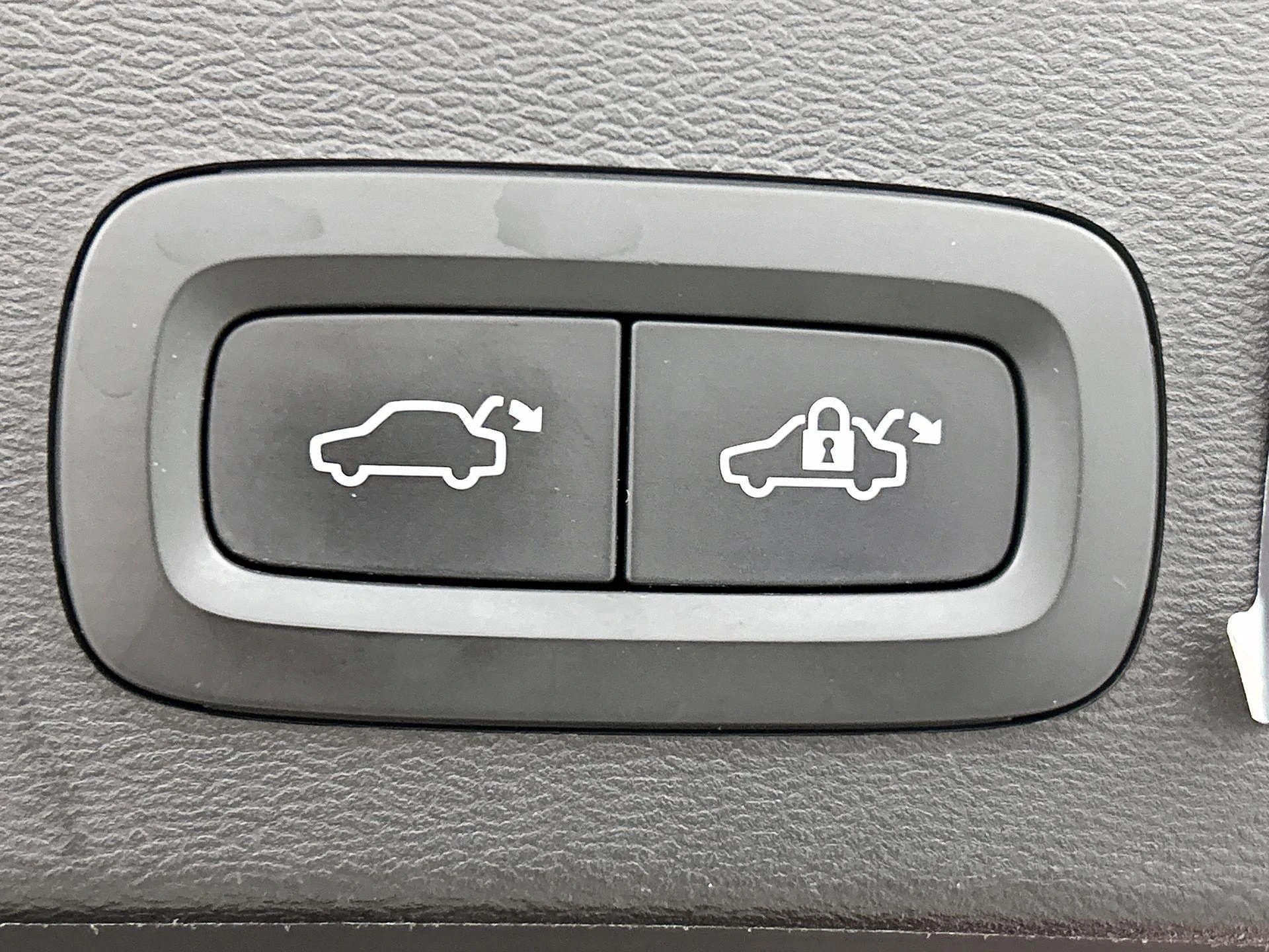 Volvo-XC40-image-19