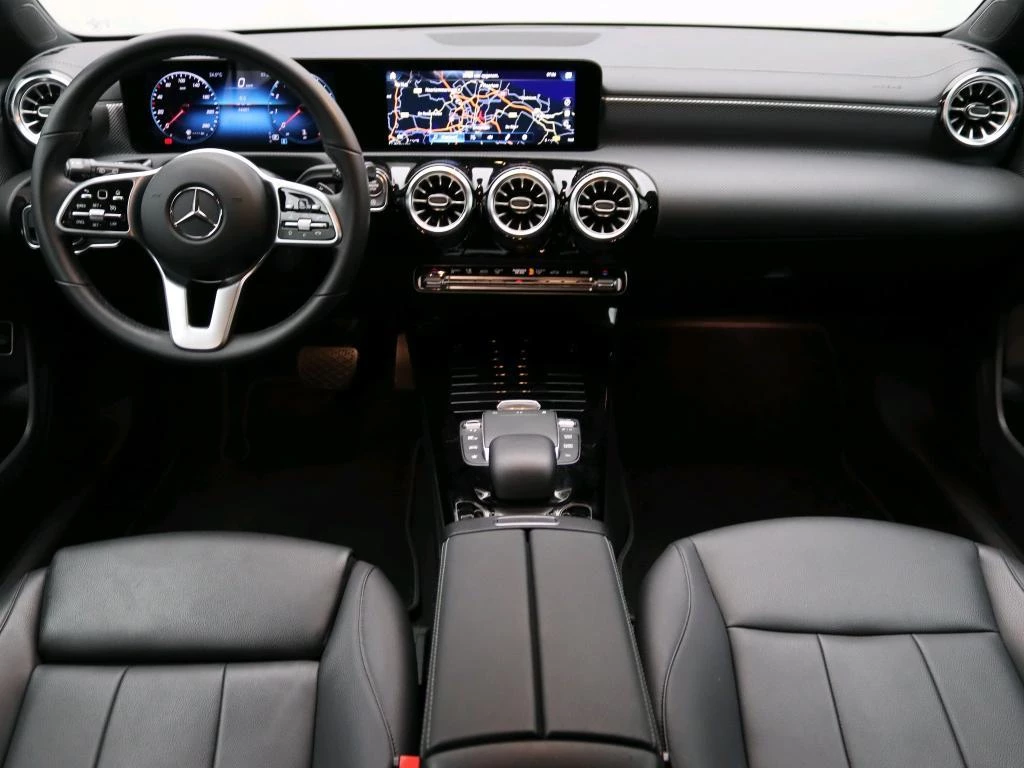 Mercedes-Benz CLA Shooting Brake 180 Business Solution Luxury
