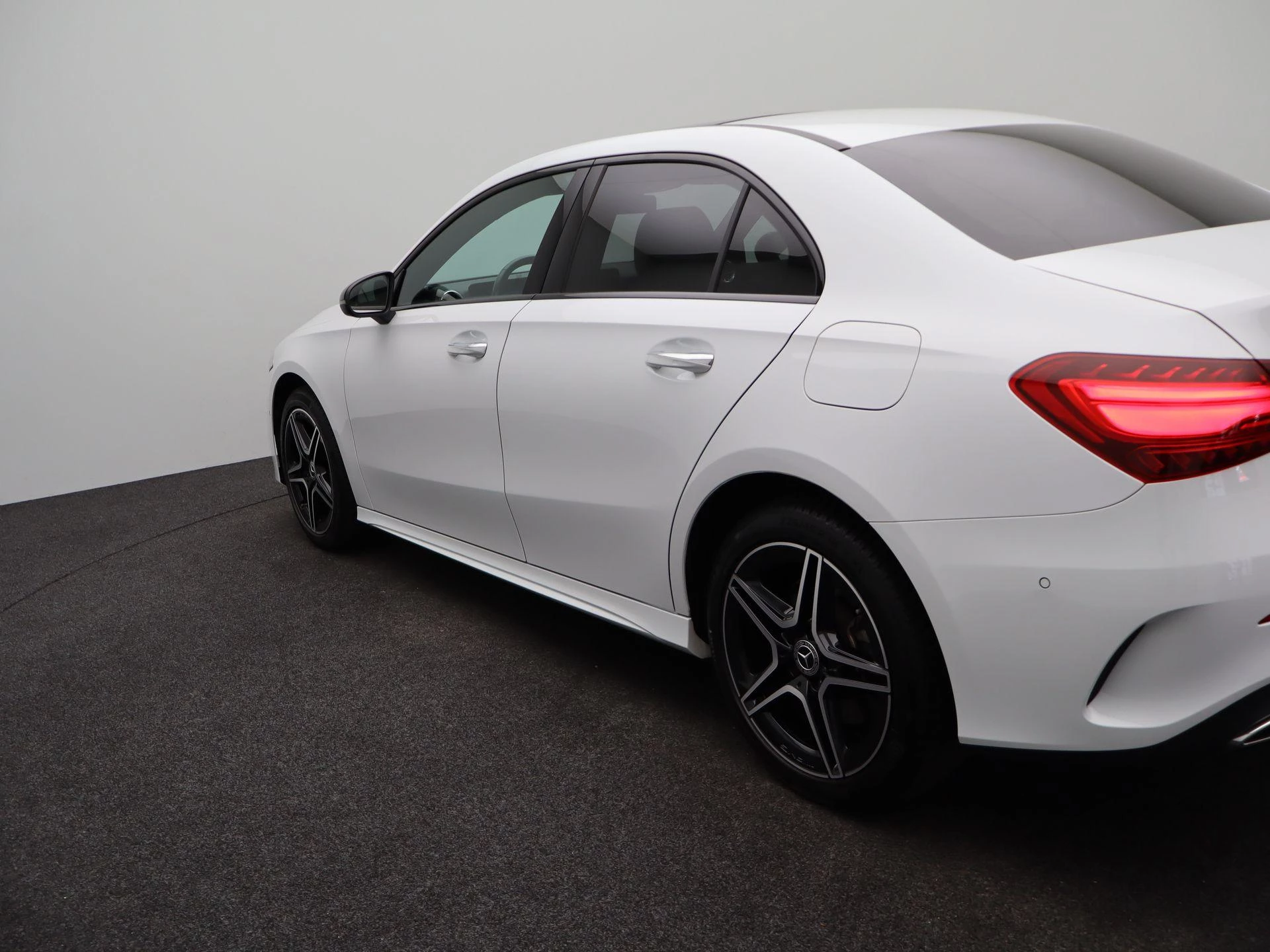 Mercedes-Benz-A-Klasse-image-35