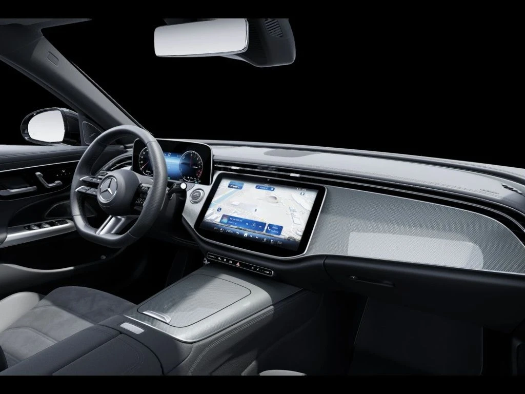 Mercedes-Benz-E-Klasse 300-image-12