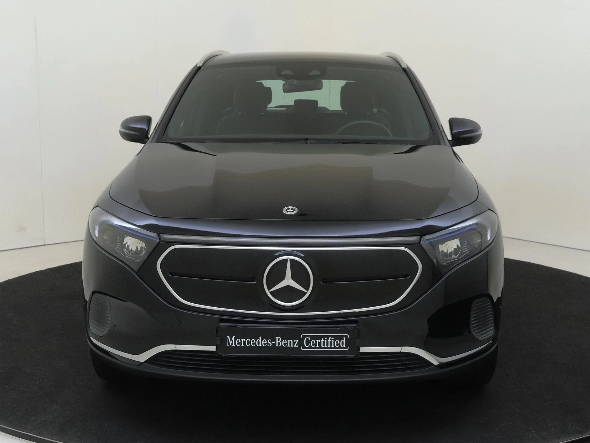 Mercedes-Benz-EQA-image-5