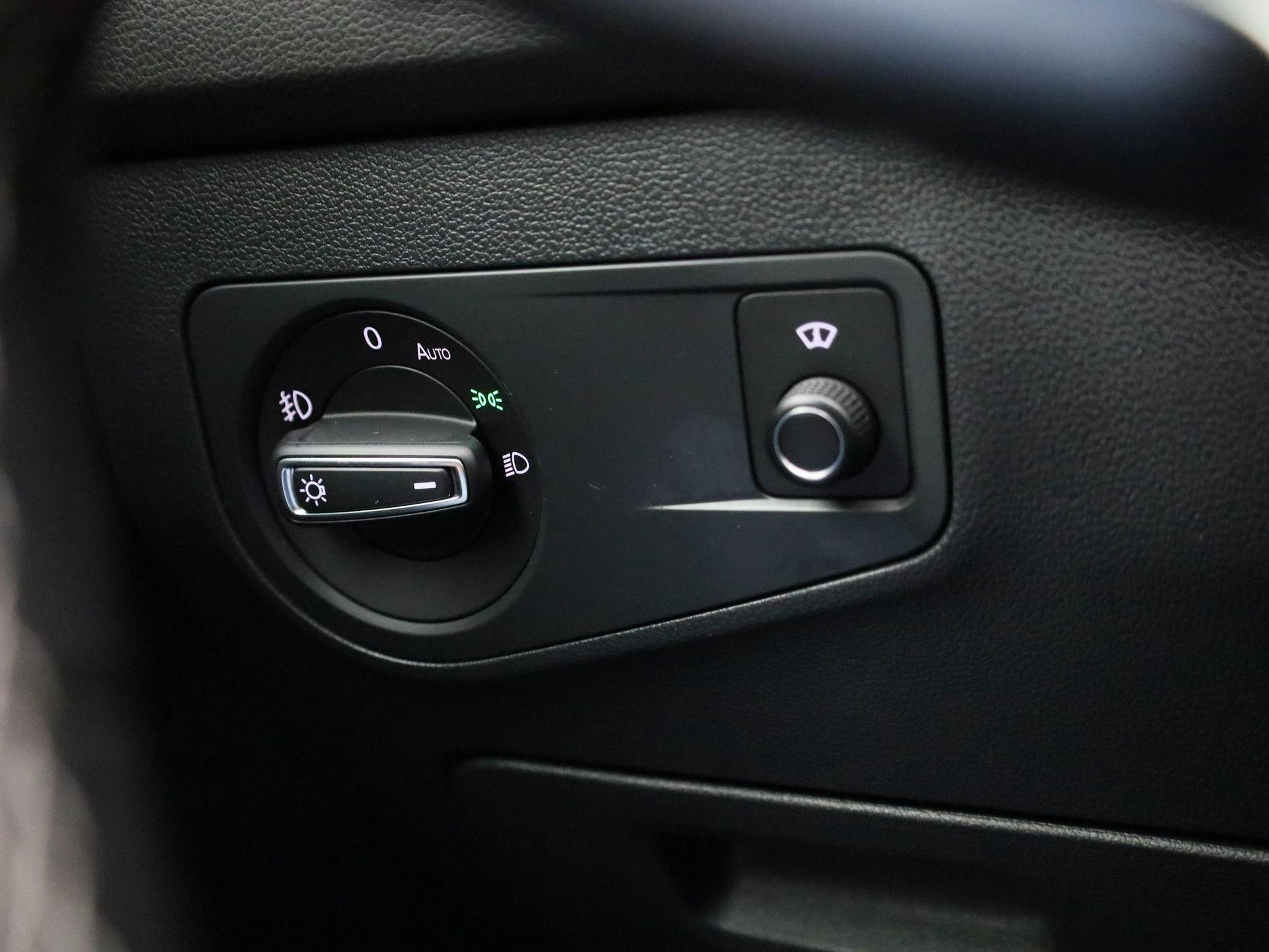 Volkswagen-Tiguan Allspace-image-21