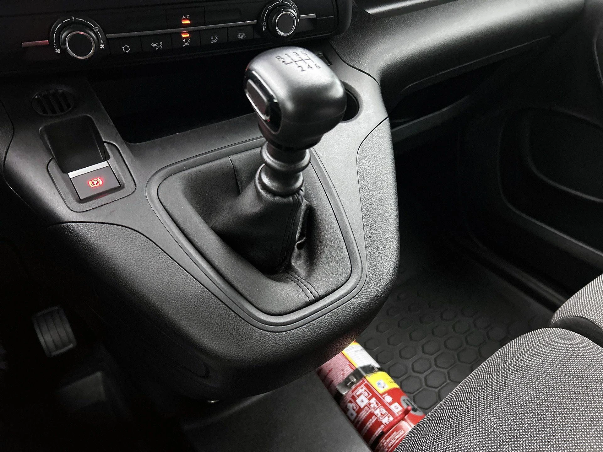Opel-Combo-image-12