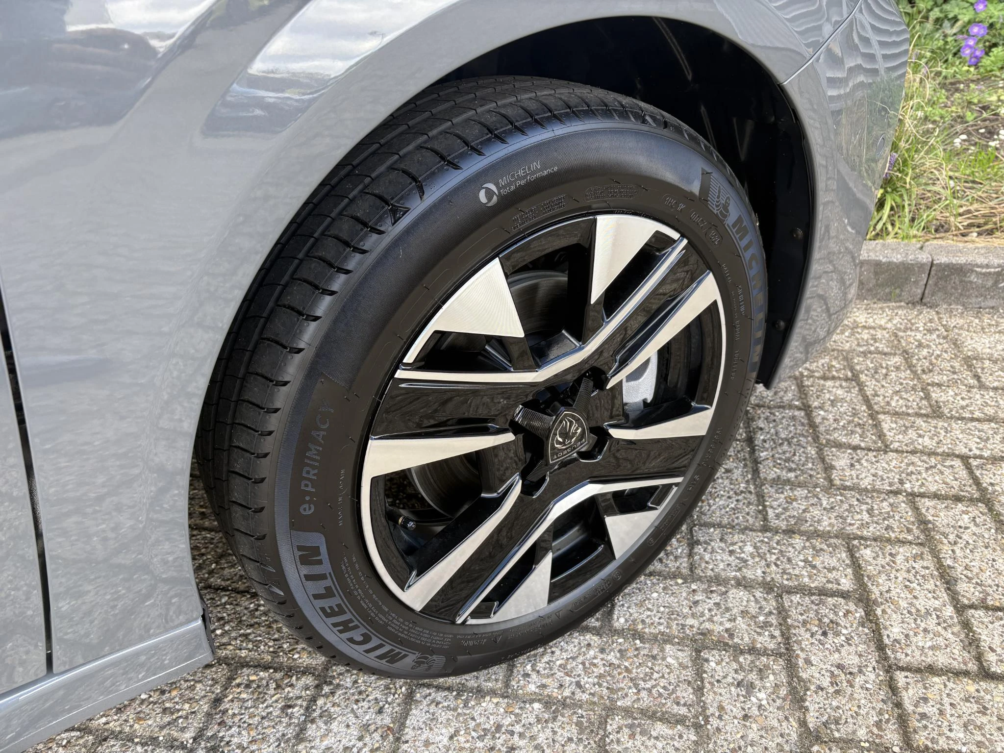Peugeot-208-image-7