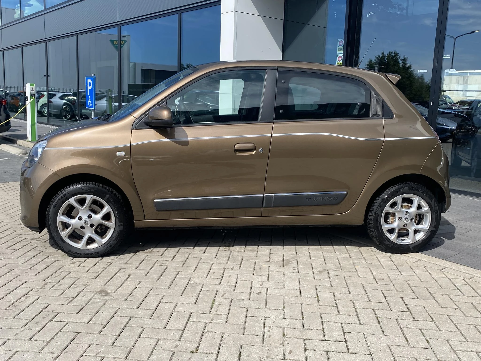Renault-Twingo-image-1