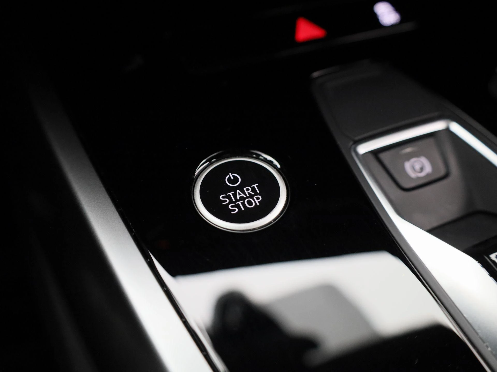 Audi-Q4 e-tron-image-35