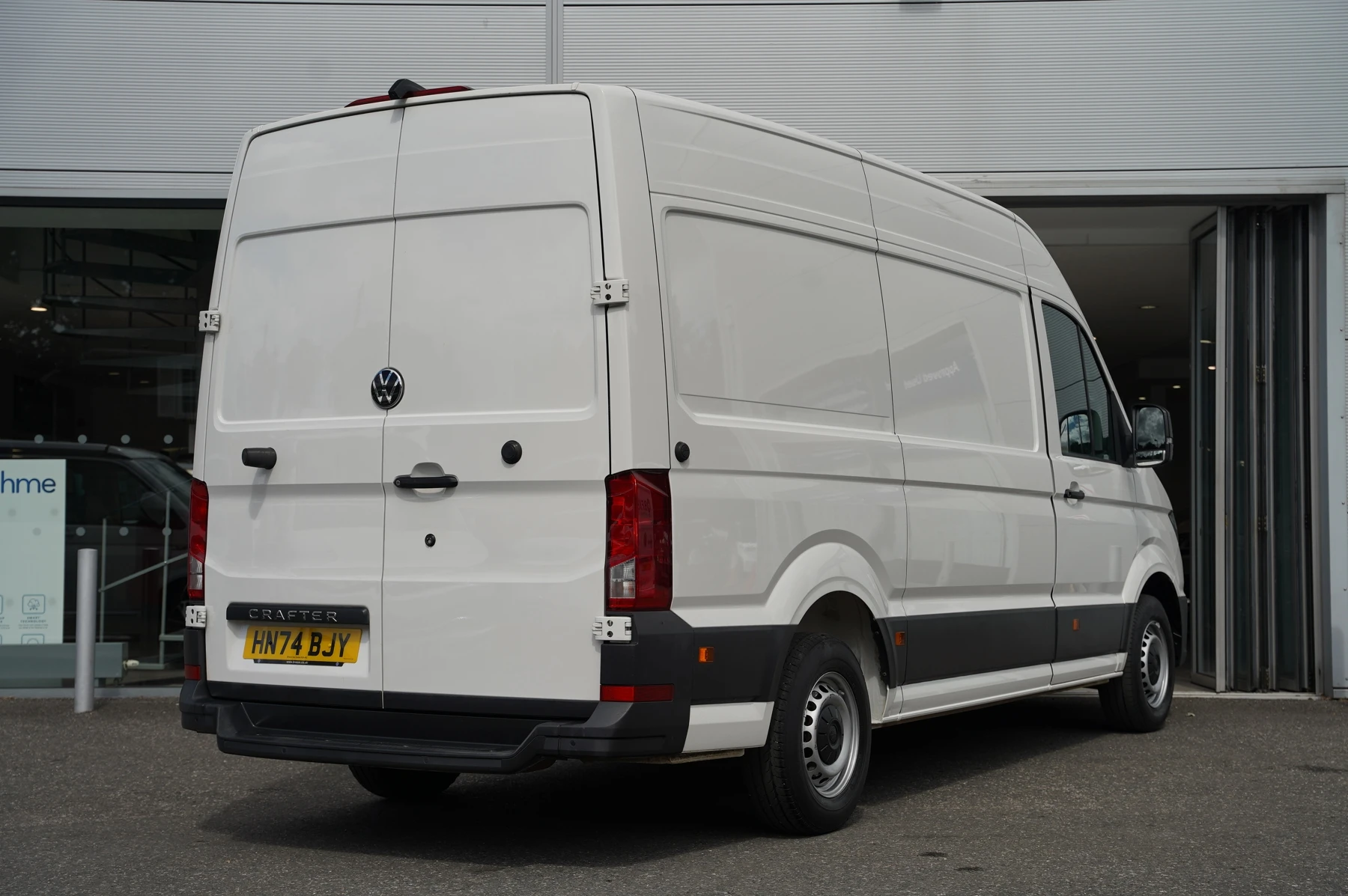 Volkswagen-Crafter-image-12