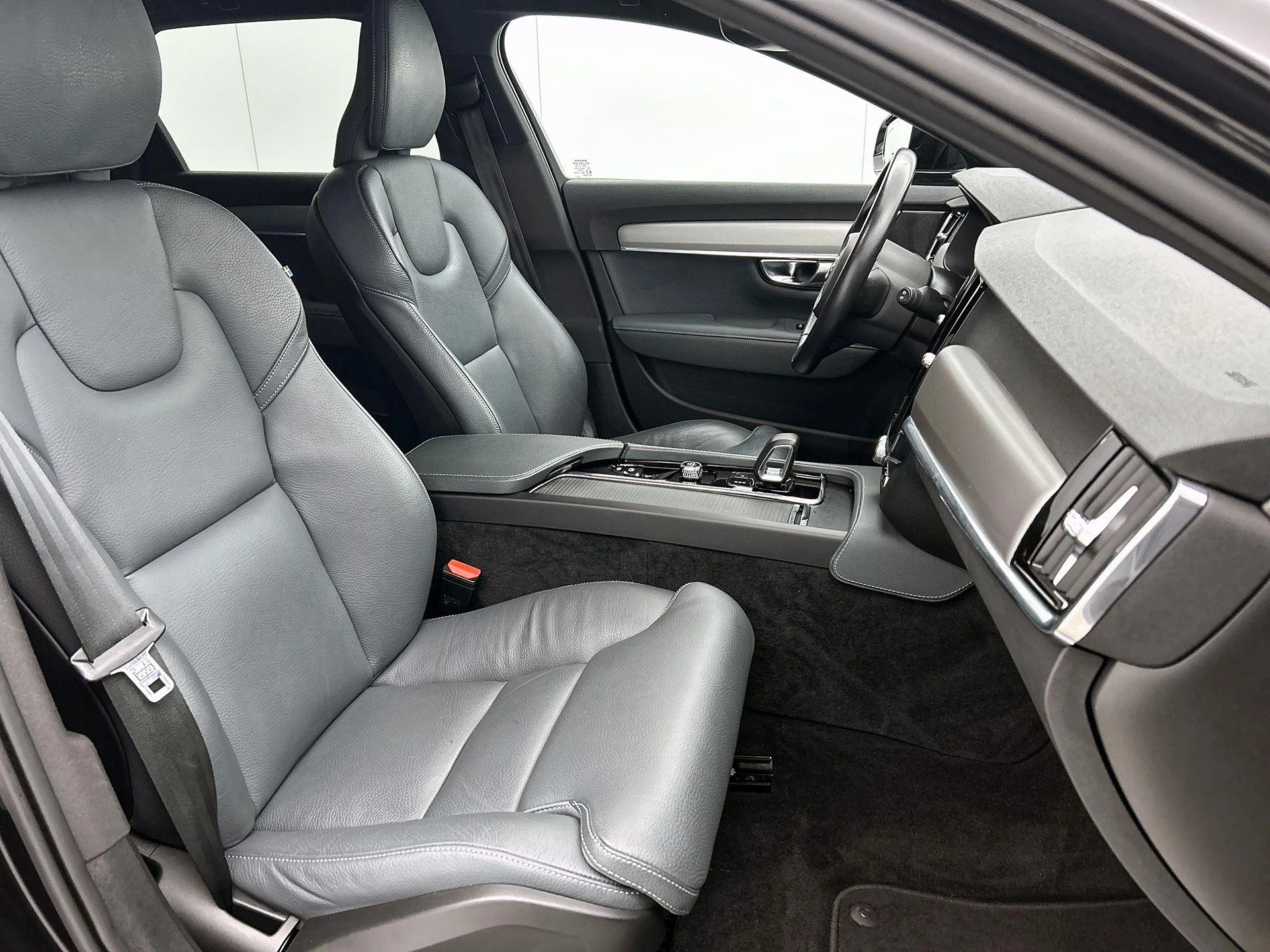 Volvo-V90-image-41