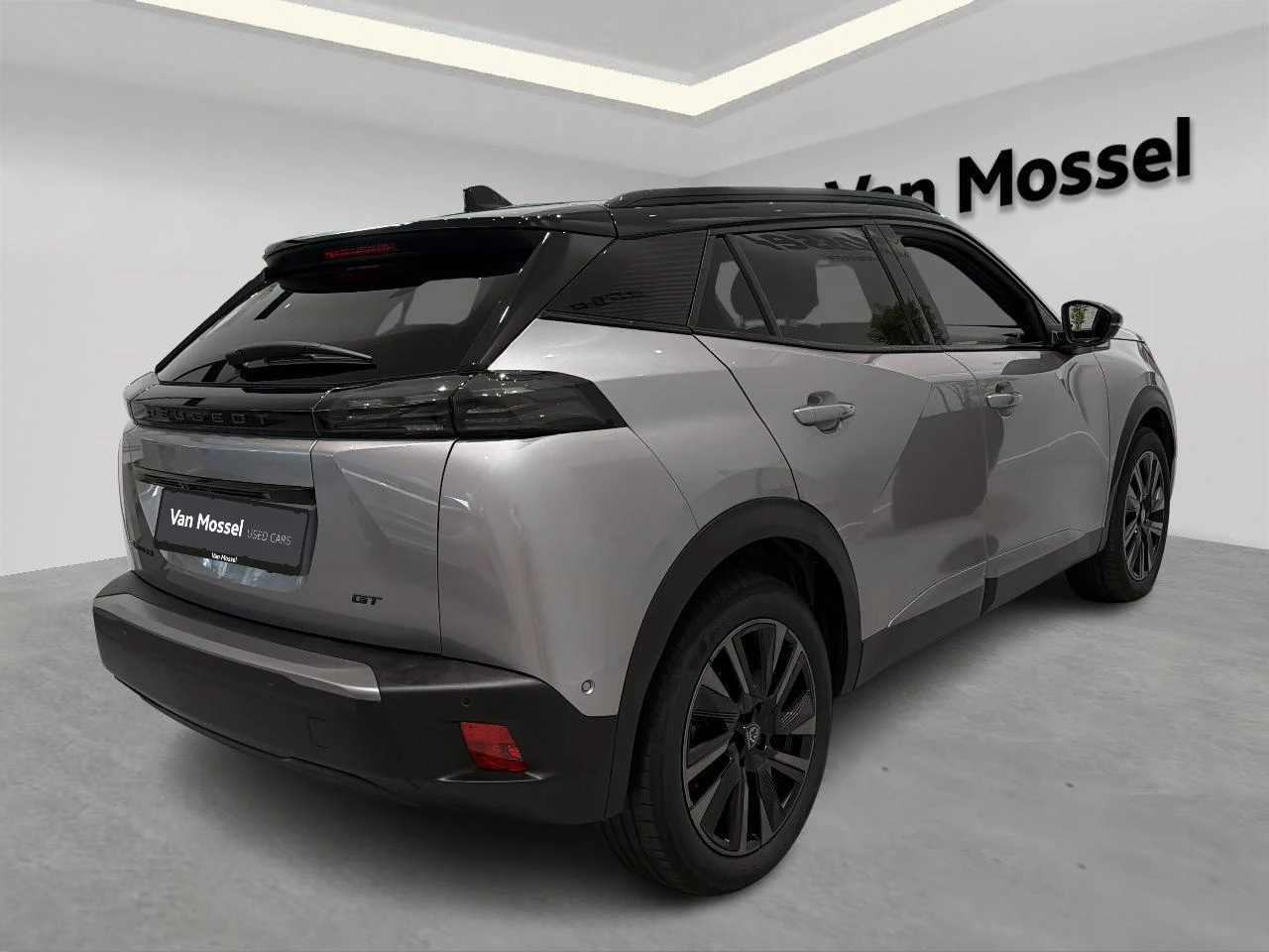 Peugeot-e-2008-image-3