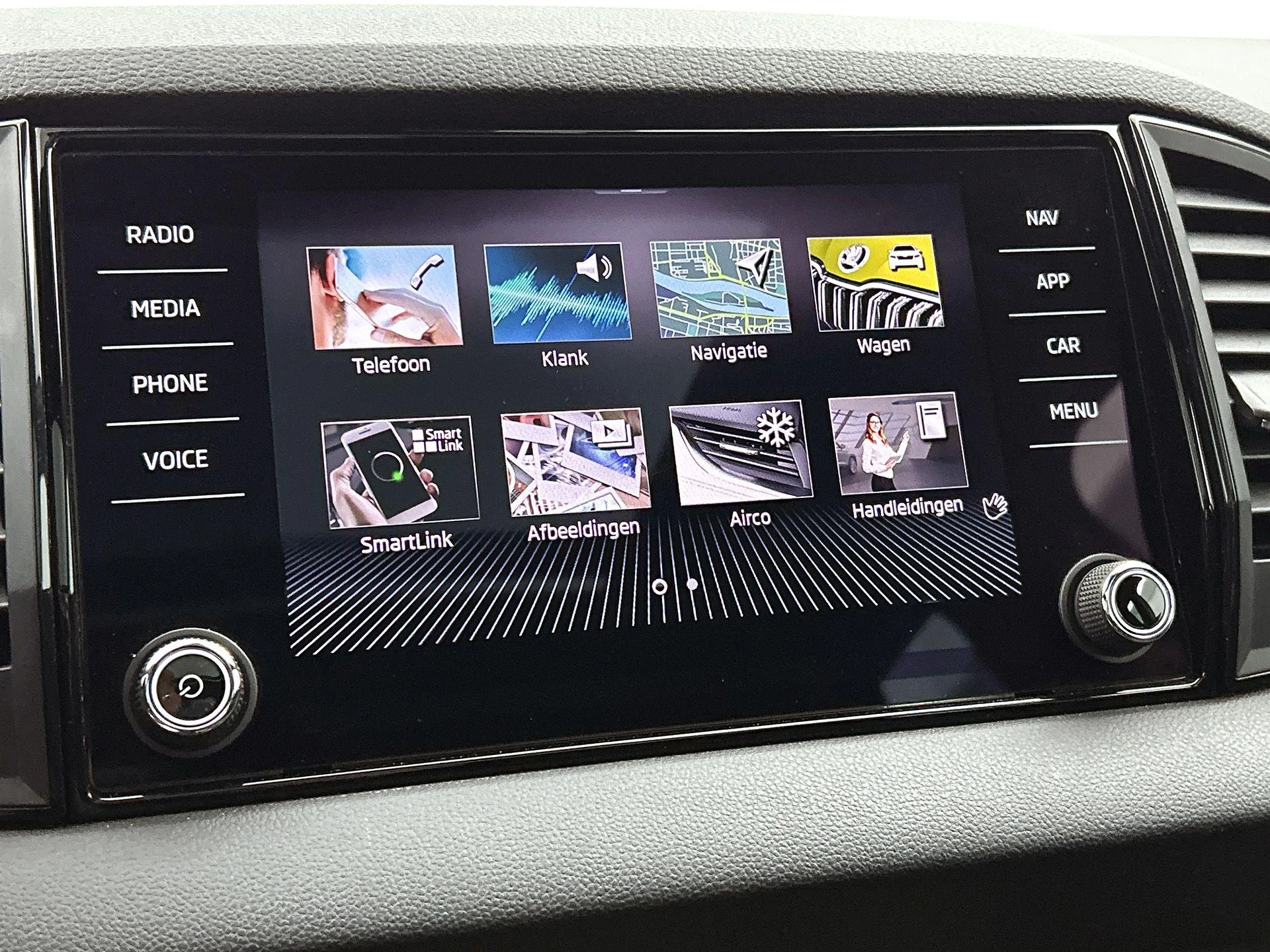 Škoda Karoq 1.5 TSI ACT Sportline Business