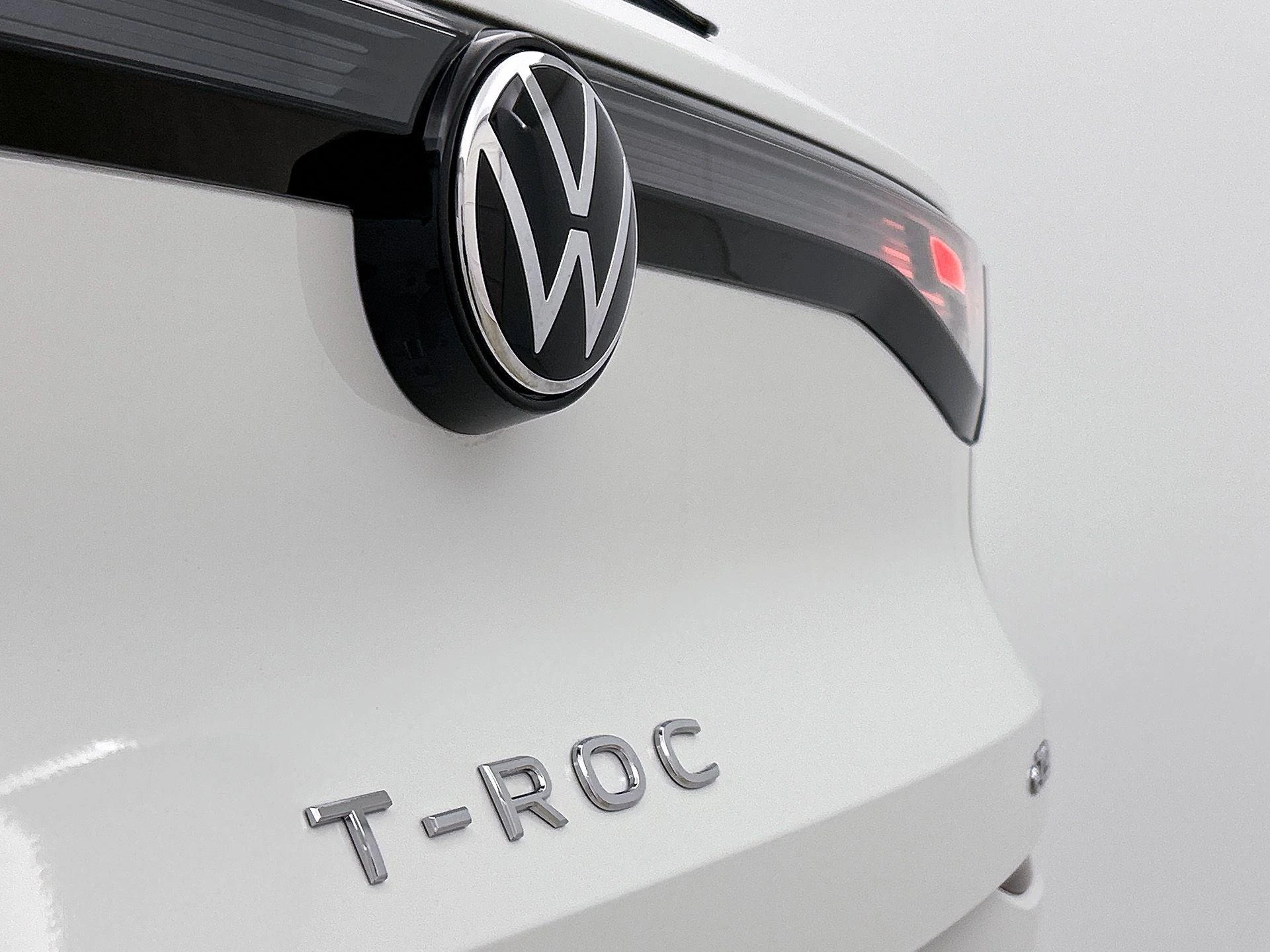 Volkswagen-T-Roc-image-29