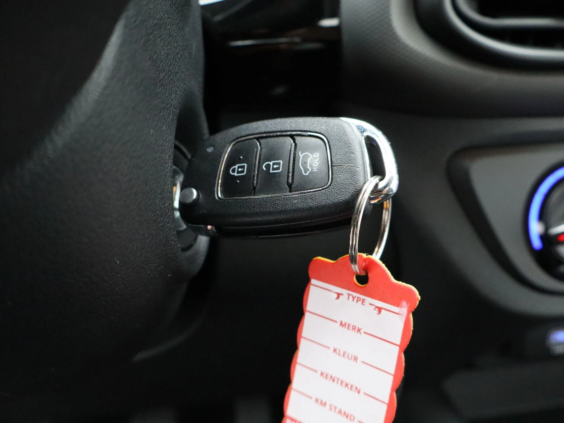 Hyundai-i10-image-12
