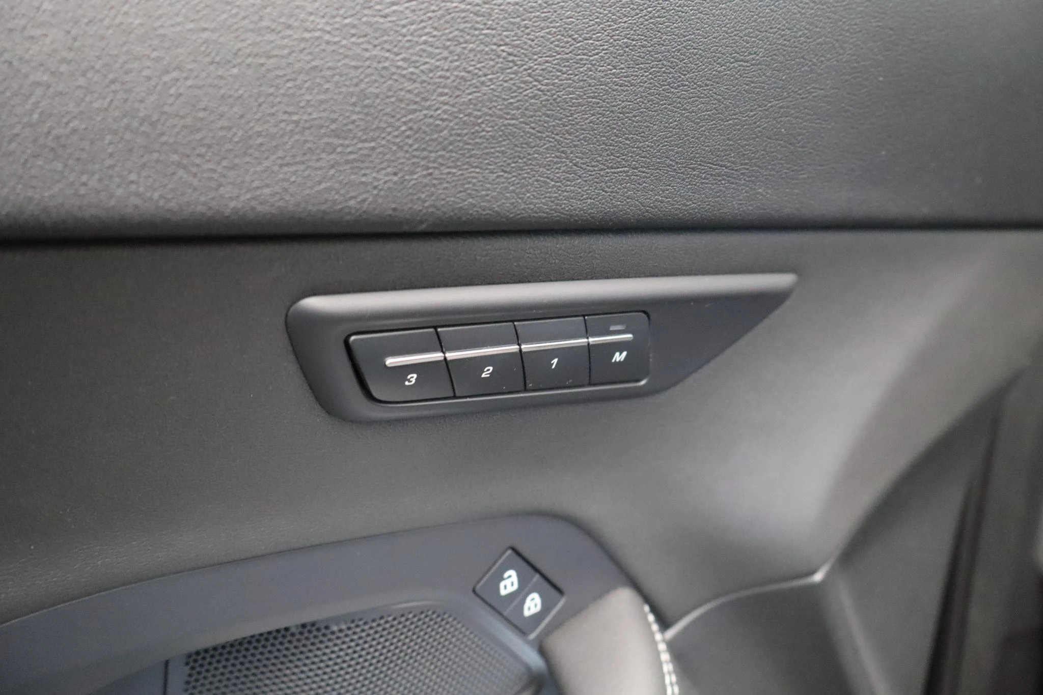 Jaguar-E-PACE-image-26