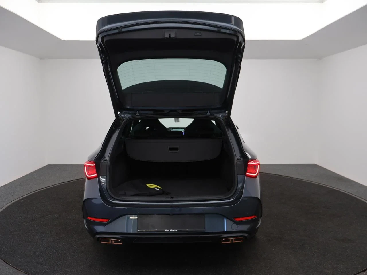 CUPRA Leon Sportstourer ST e-Hybrid (PHEV) Leon Break PHEV 1.4e-HYBRID 204PK *AUTOMAAT*LEDER*SPORTZETELS*CAMERA*PDC*NAVI*APP-CONNECT*ACC*...*