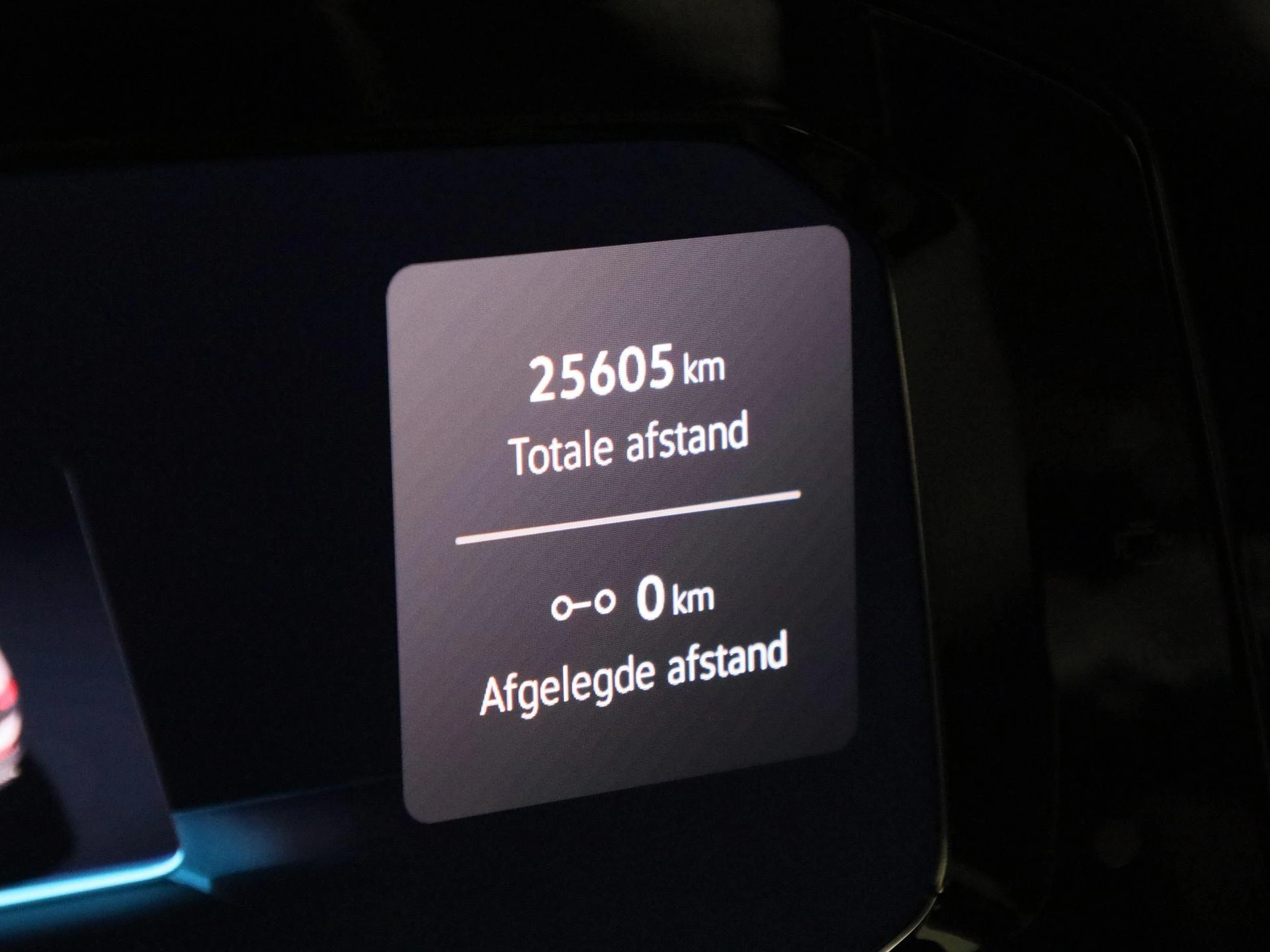 Volkswagen-Golf-image-7