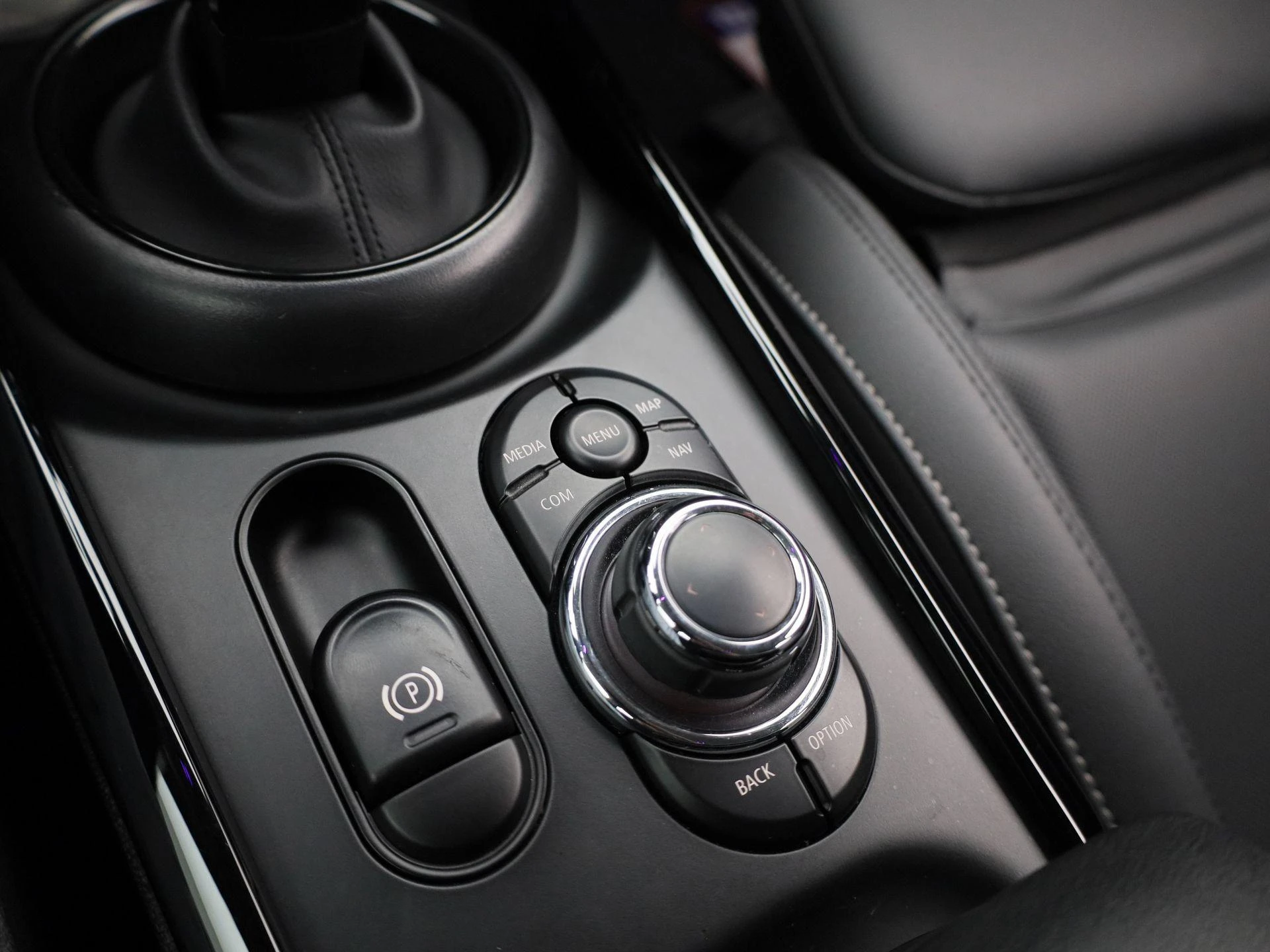 MINI-Clubman-image-25