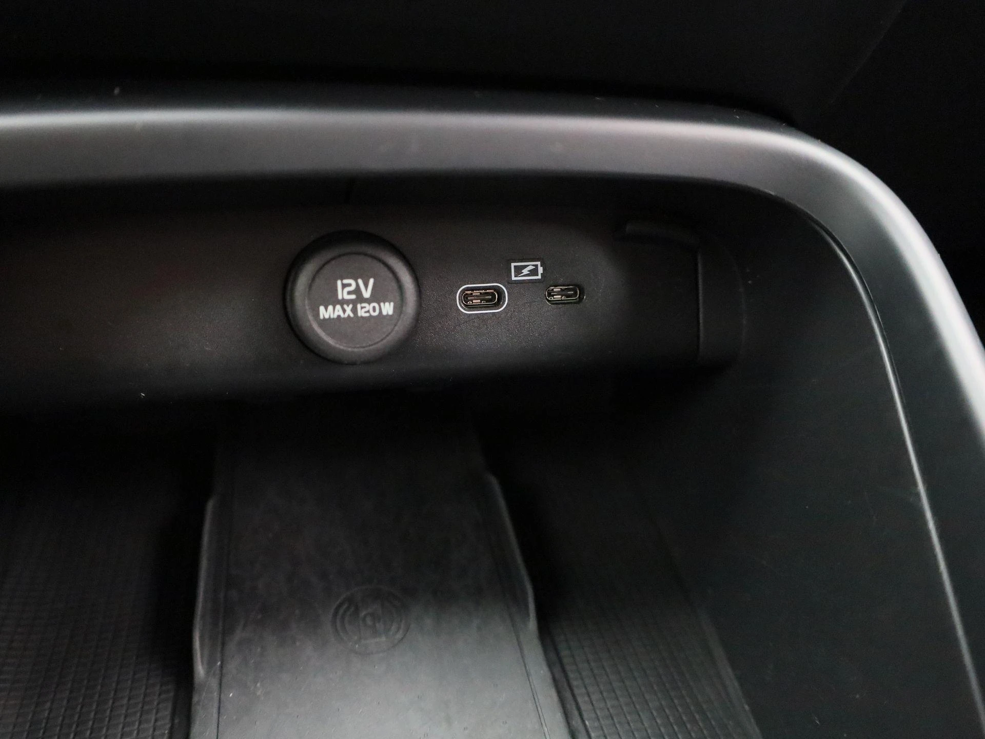 Volvo-XC40-image-29