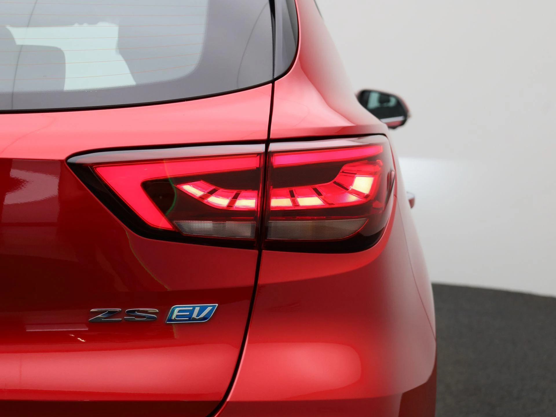 MG-ZS EV-image-41