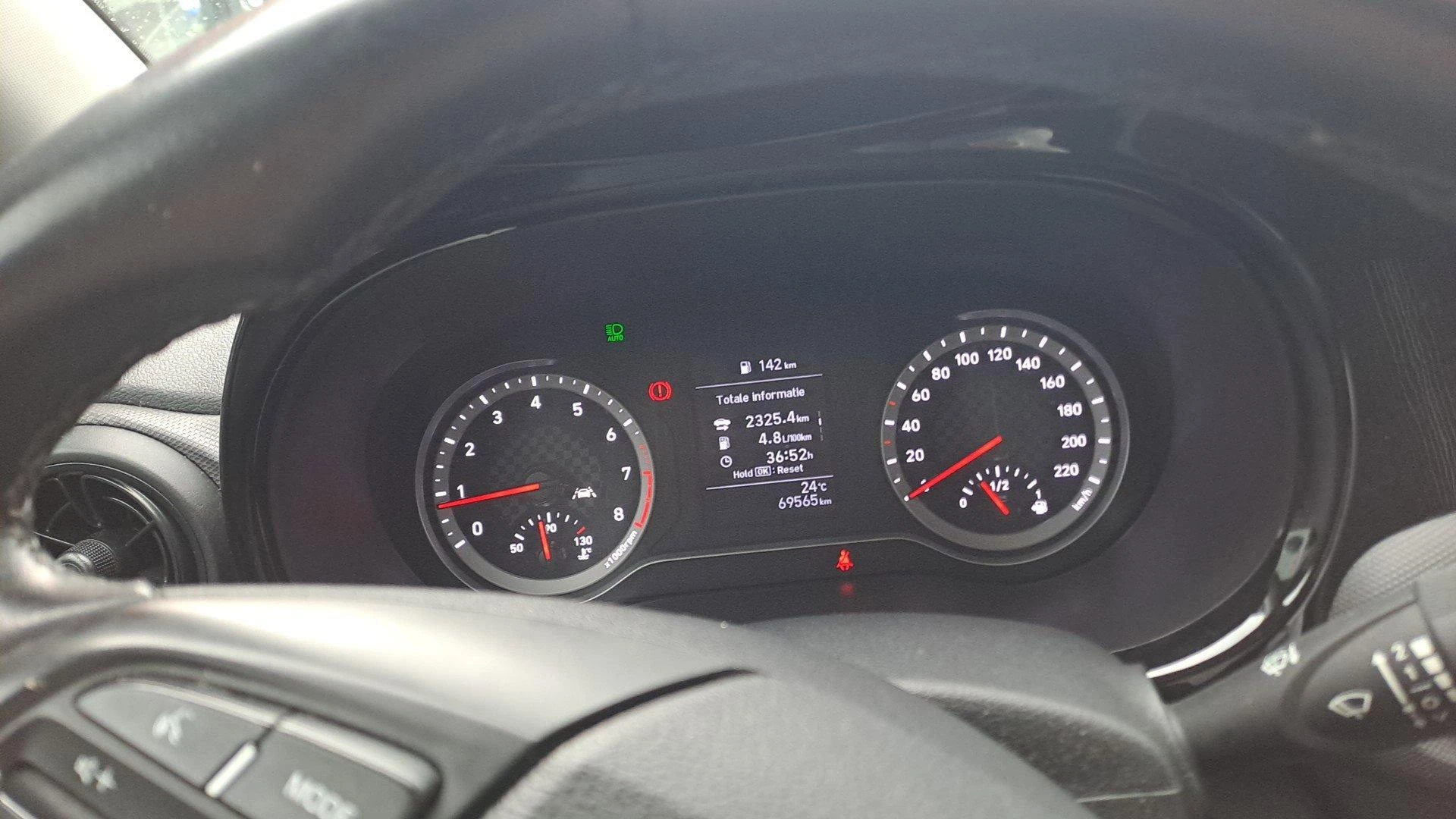 Hyundai-i10-image-8