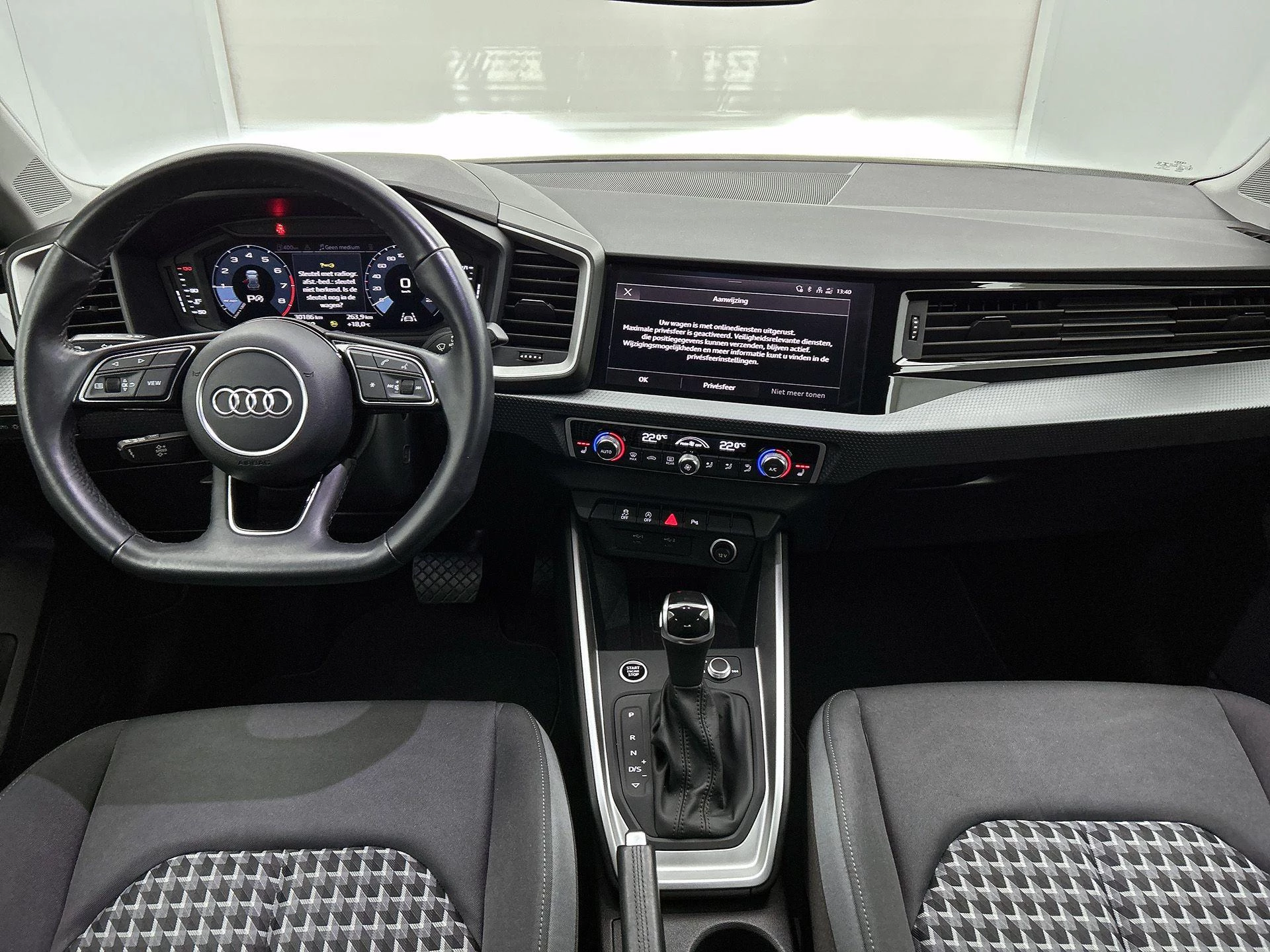 Audi-A1 Sportback-image-11