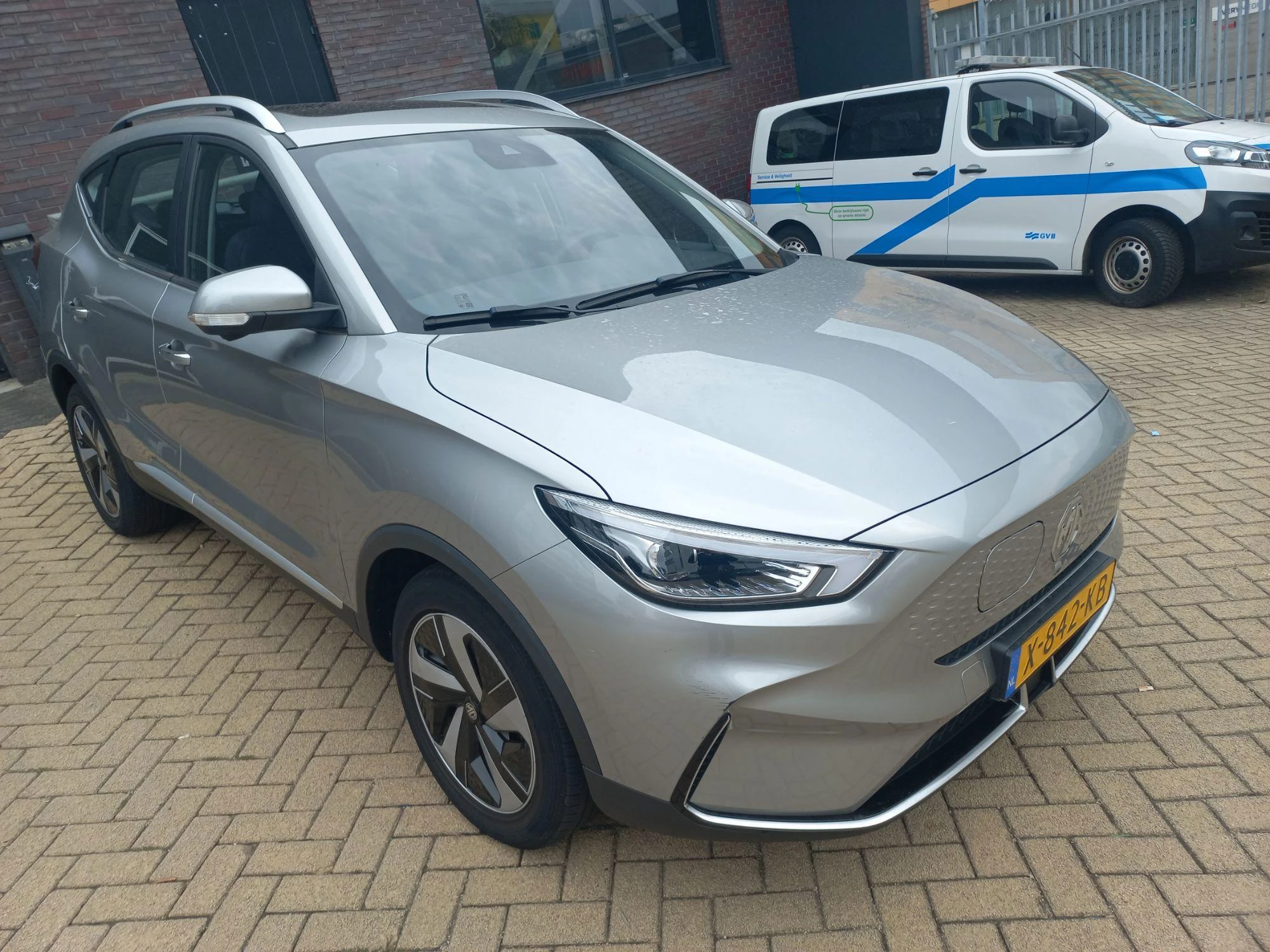 MG-ZS EV-image-7