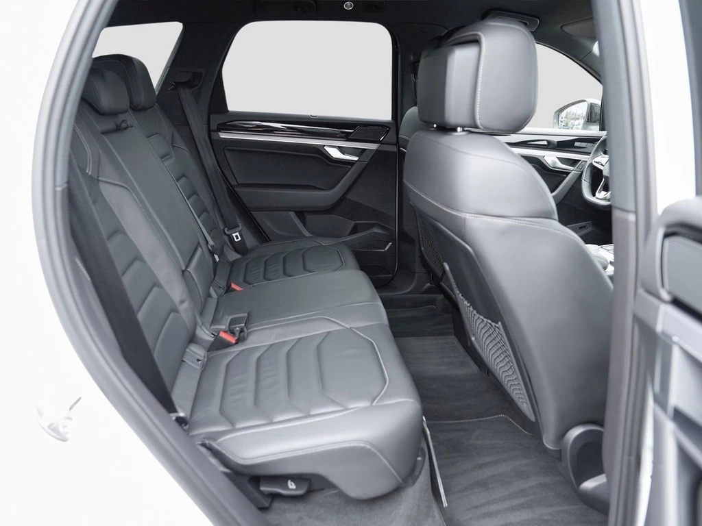 Volkswagen Touareg 3.0 TDI DSG 4Motion R-Line *AHK*IQ-Light*Luftfederung*360°-Kamera*Navi*App-Connect*ACC*Black