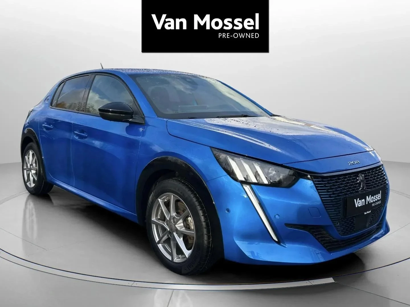 Peugeot-e-208-image-2