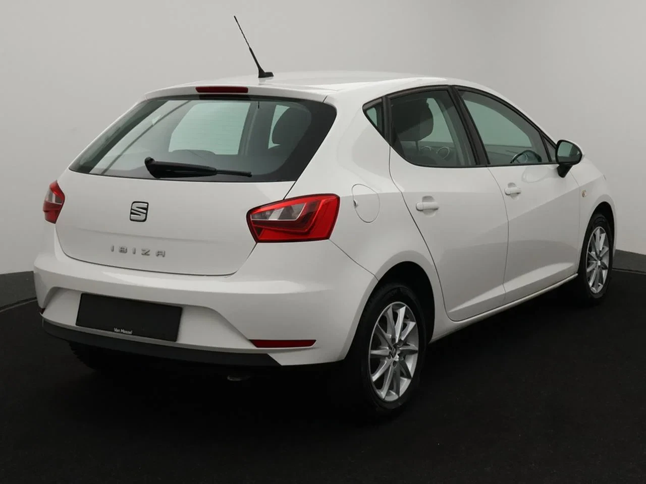 SEAT-Ibiza-image-23