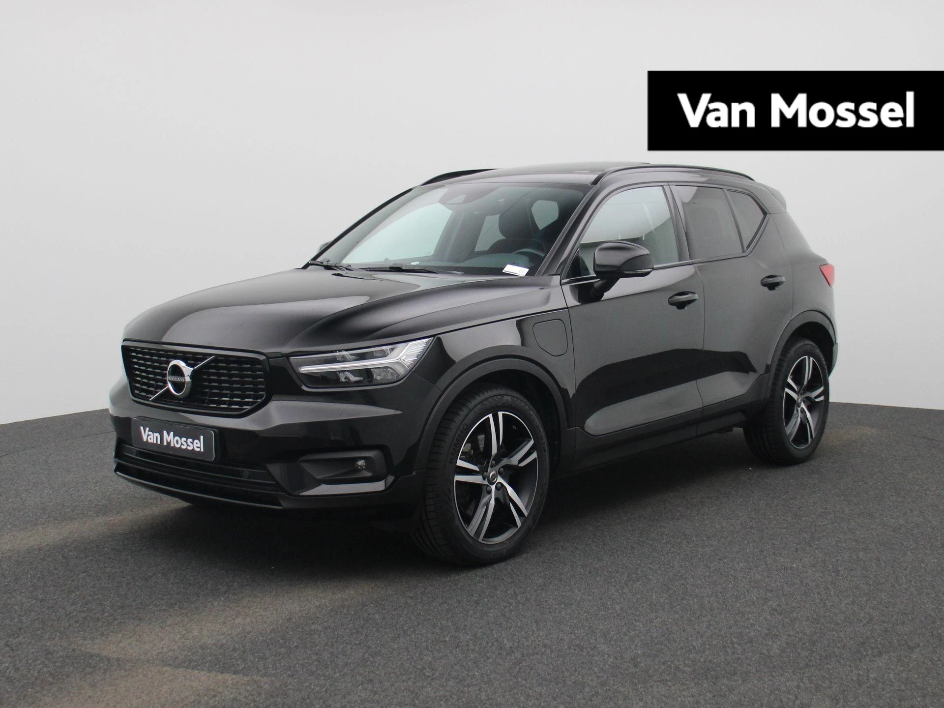 Volvo-XC40-image-0