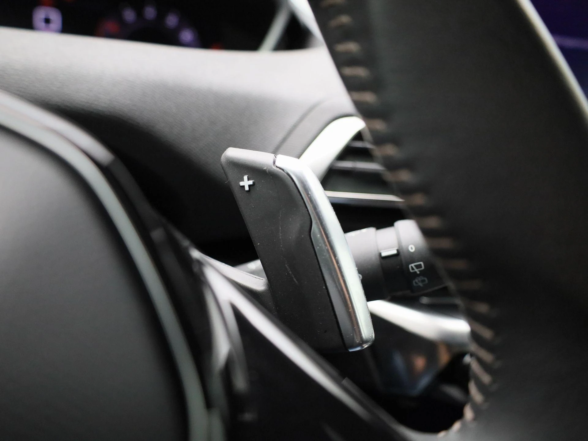 Peugeot-5008-image-25
