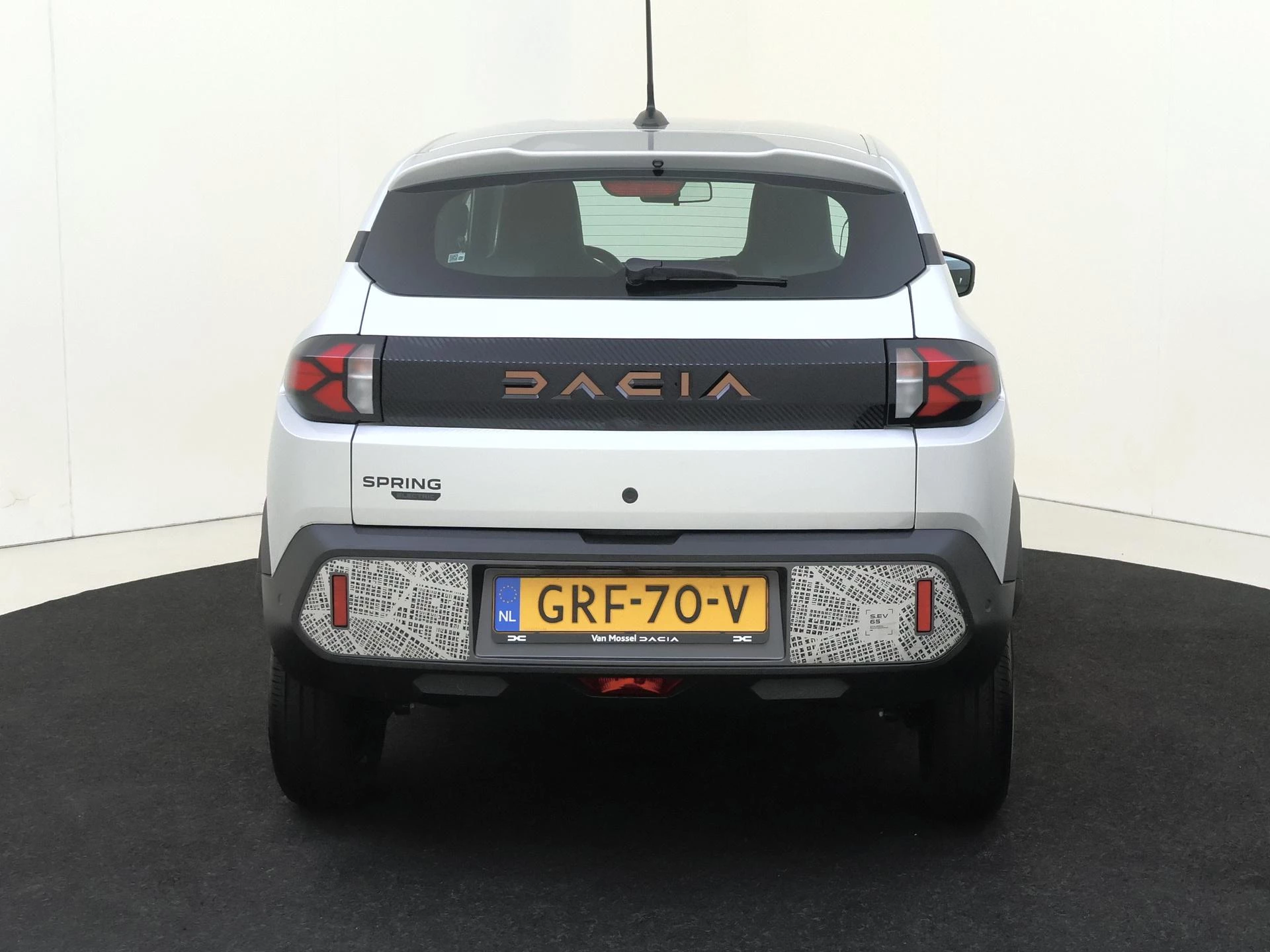 Dacia-Spring-image-5