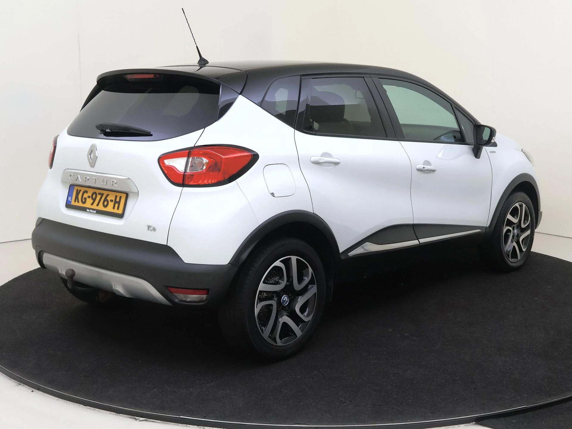 Renault-Captur-image-3