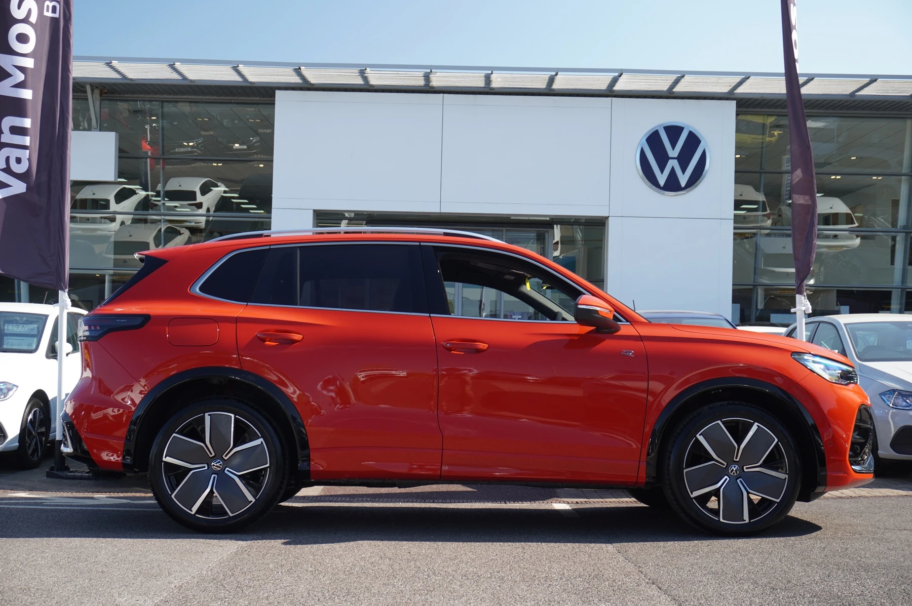 Volkswagen-Tiguan-image-3
