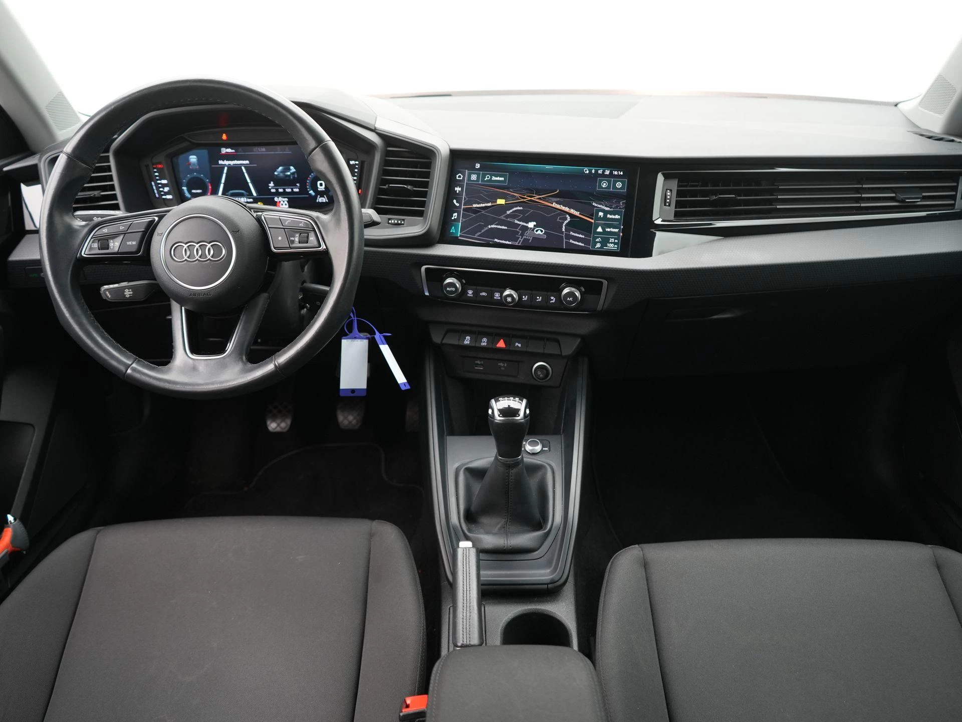 Audi-A1 Sportback-image-6