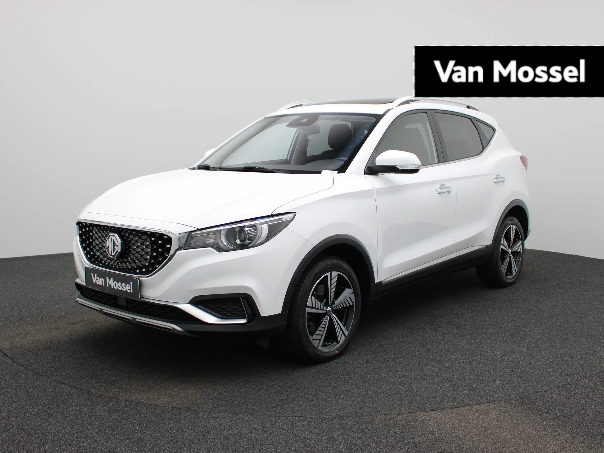 MG-ZS EV-image-0