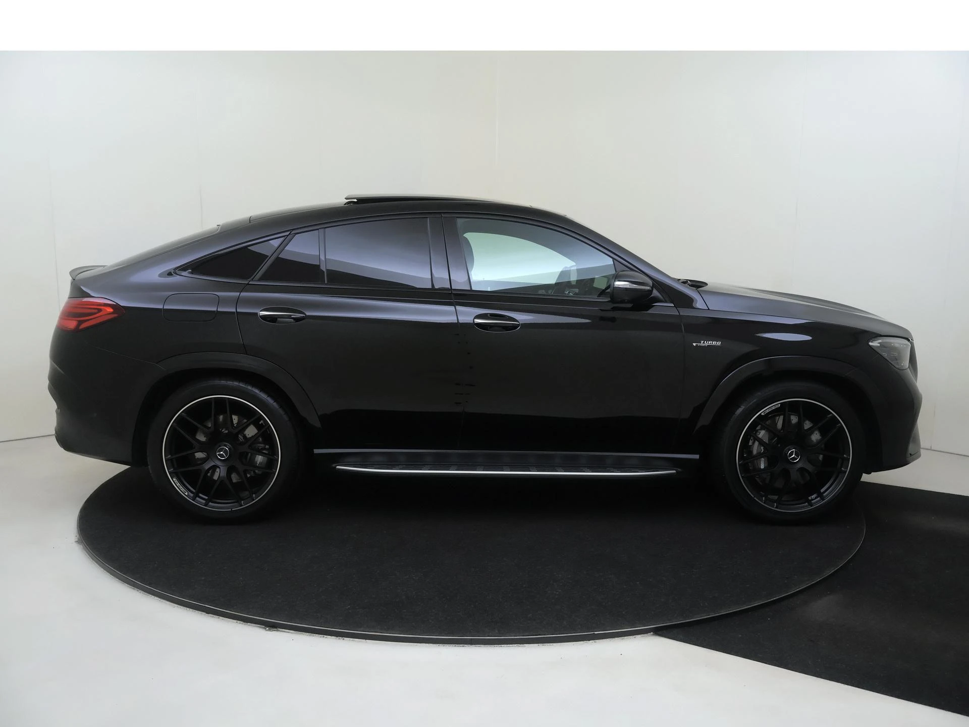 Mercedes-Benz-GLE-image-8