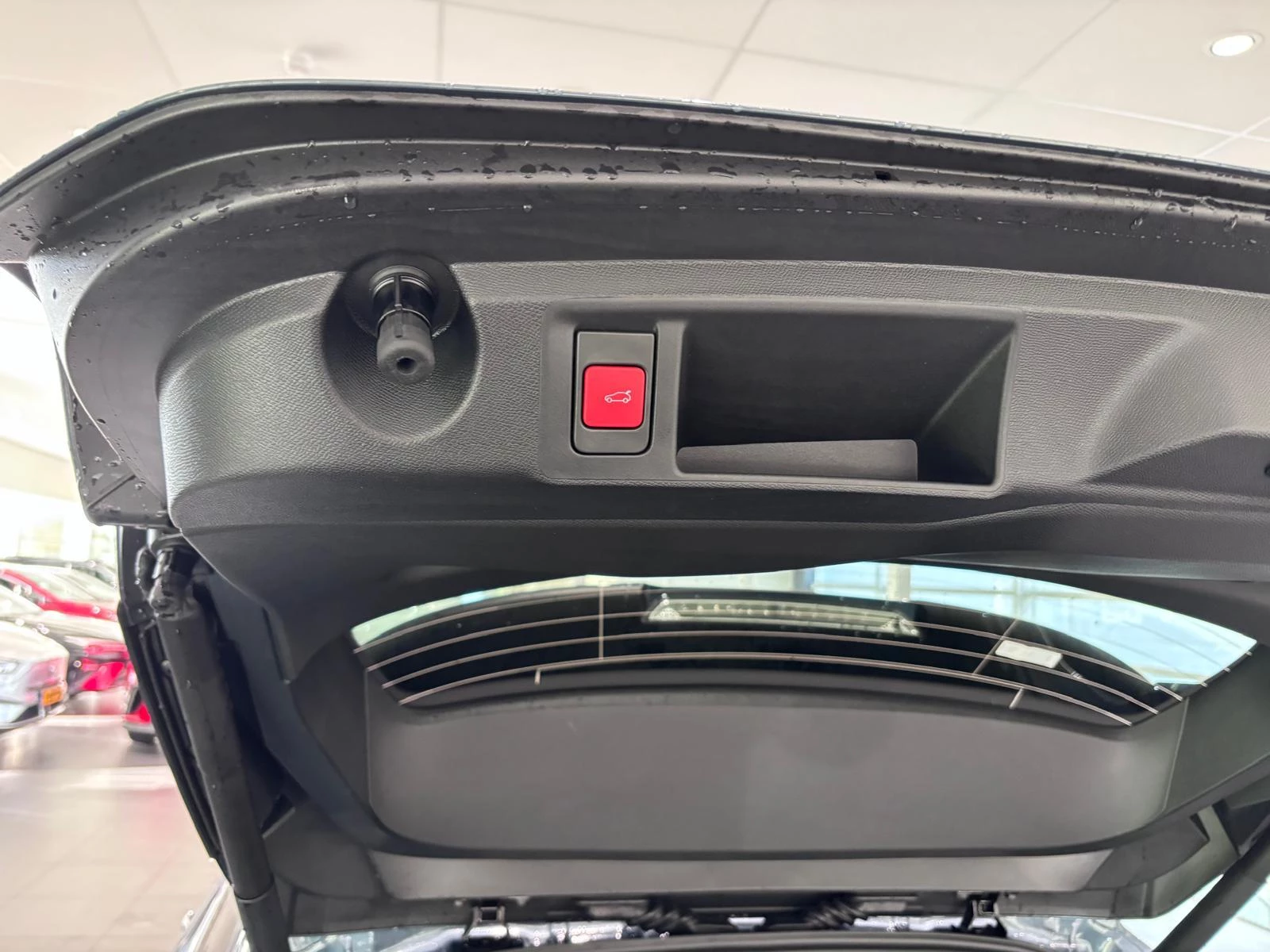 Peugeot-308-image-12