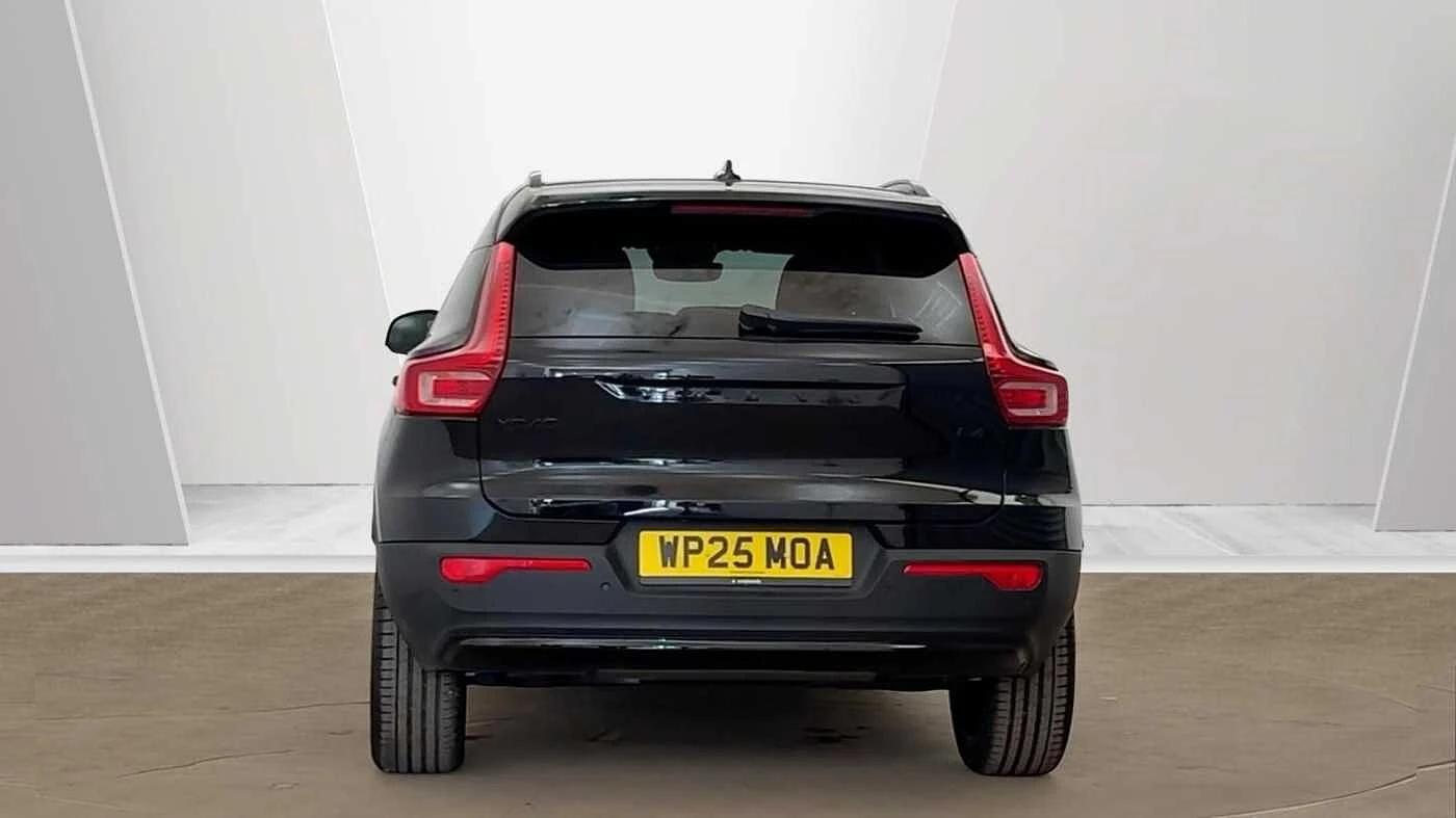Volvo-XC40-image-3