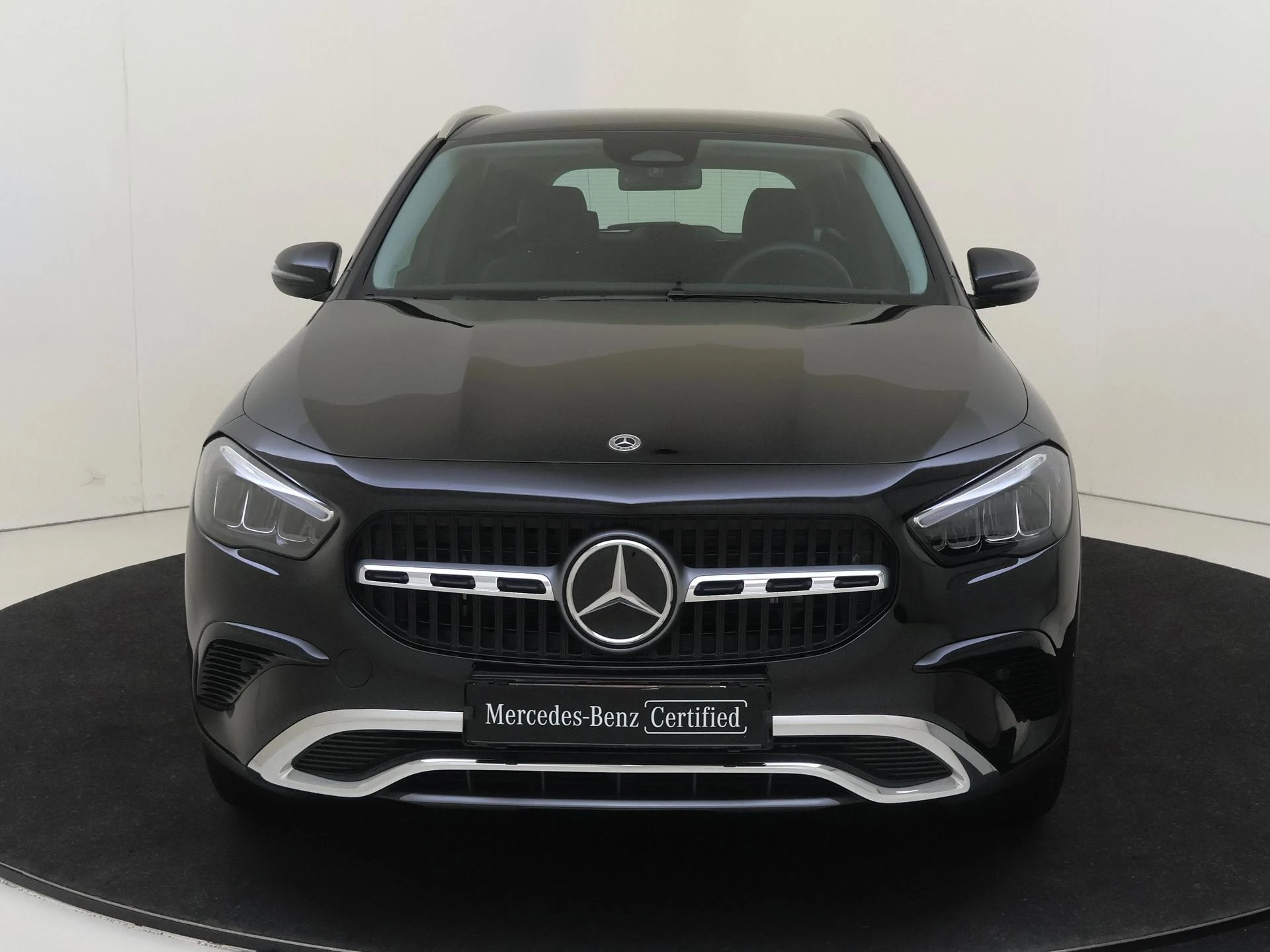 Mercedes-Benz-GLA-image-5